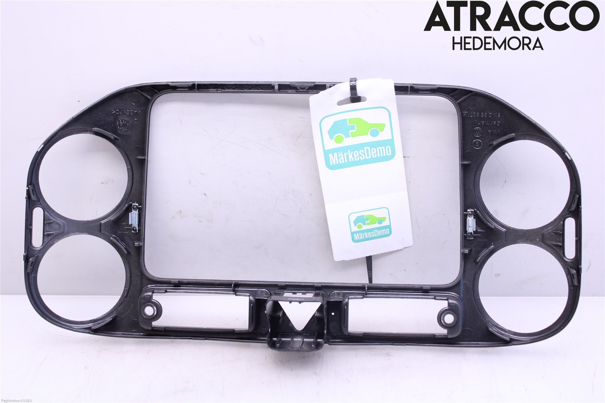 Volkswagen VW TIGUAN 07-16 Instrument-Radio Sarg