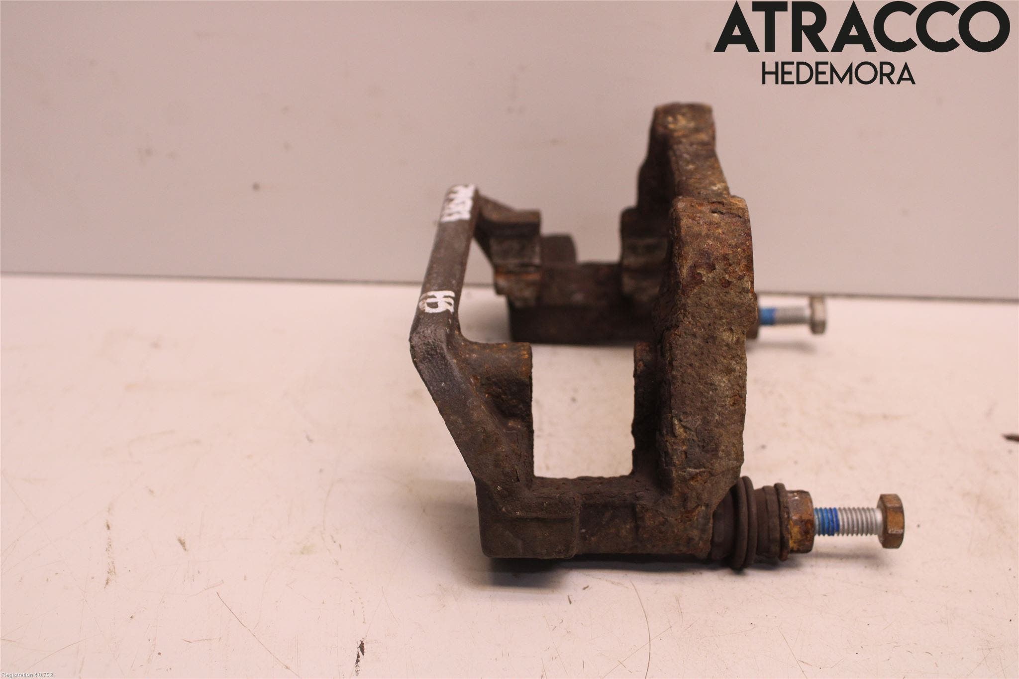 Volvo XC60 09-13 Bromsokshållare