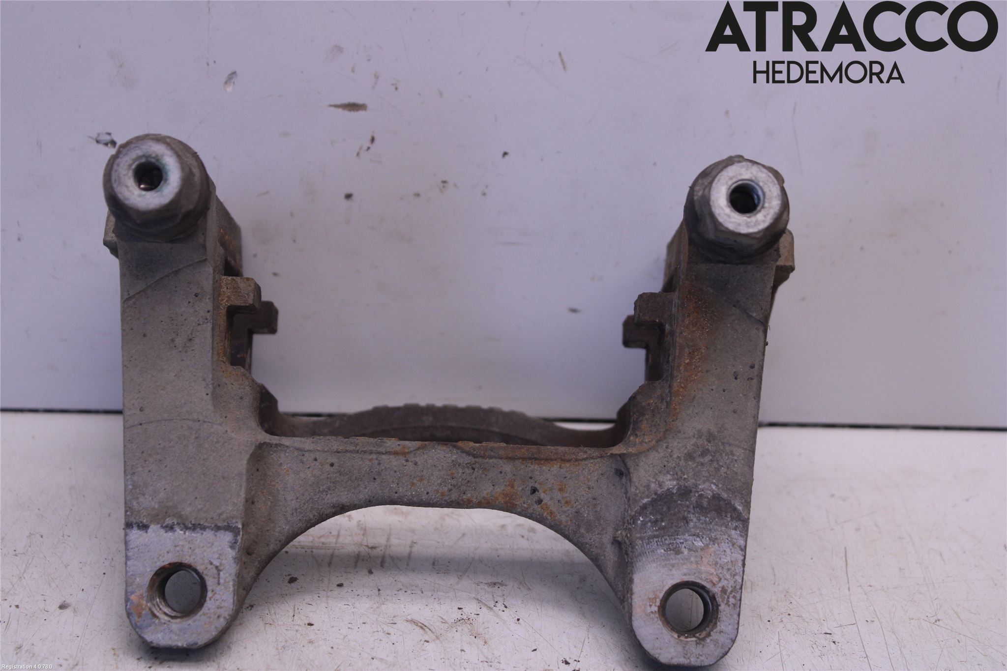 Opel INSIGNIA 17- Bromsokshållare