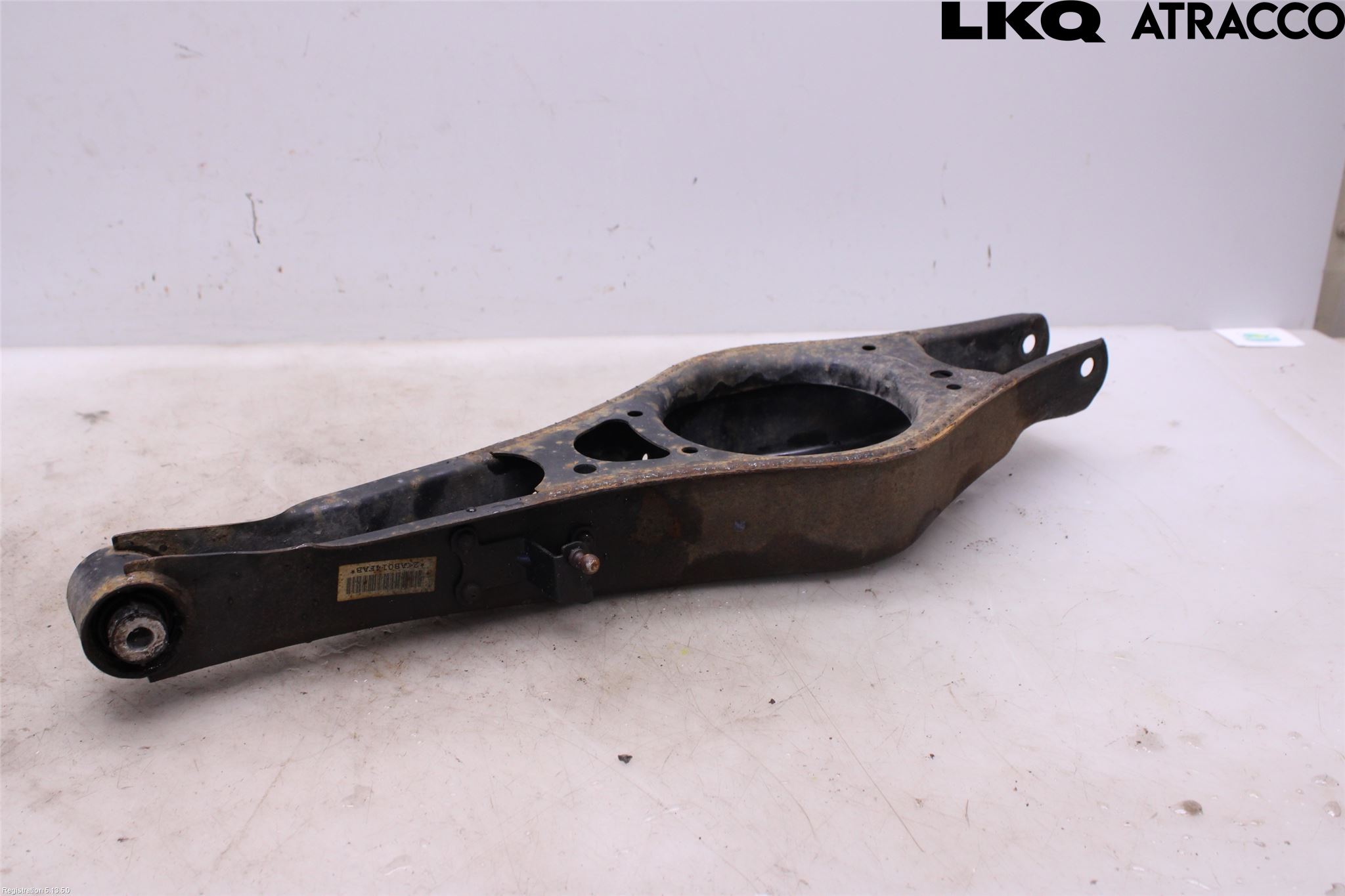 Volkswagen VW PASSAT 05-11 Bärarm Bak Vänster