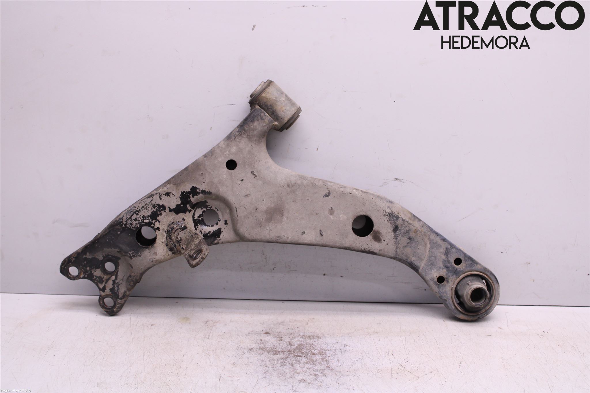 Toyota COROLLA 98-01 Bärarm Fram Undre Vä
