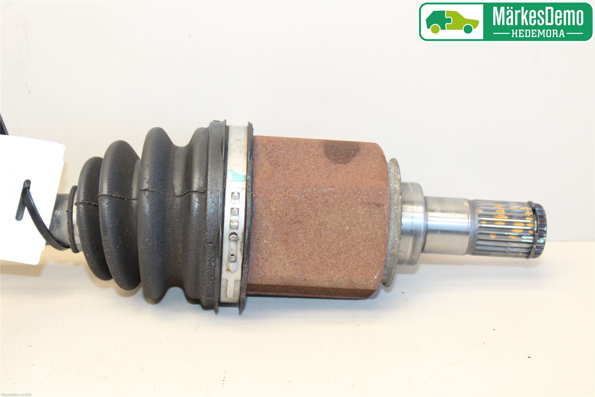Kia CEED 06-12 Drivaxel Fram Höger