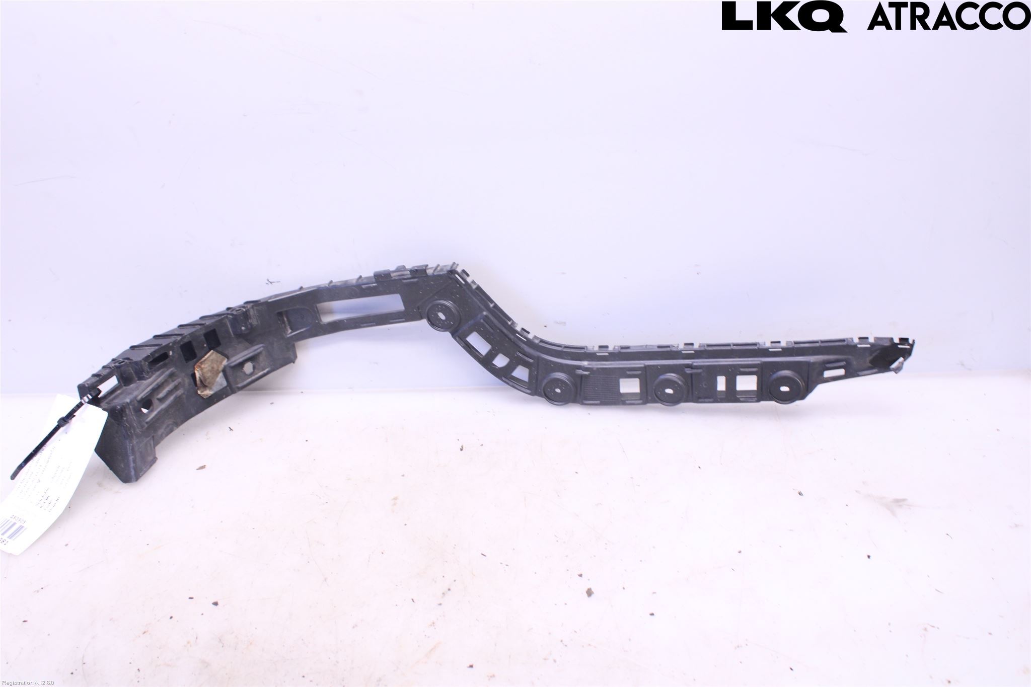Volkswagen VW PASSAT 11-14 Stötfångarfäste Bak Vä