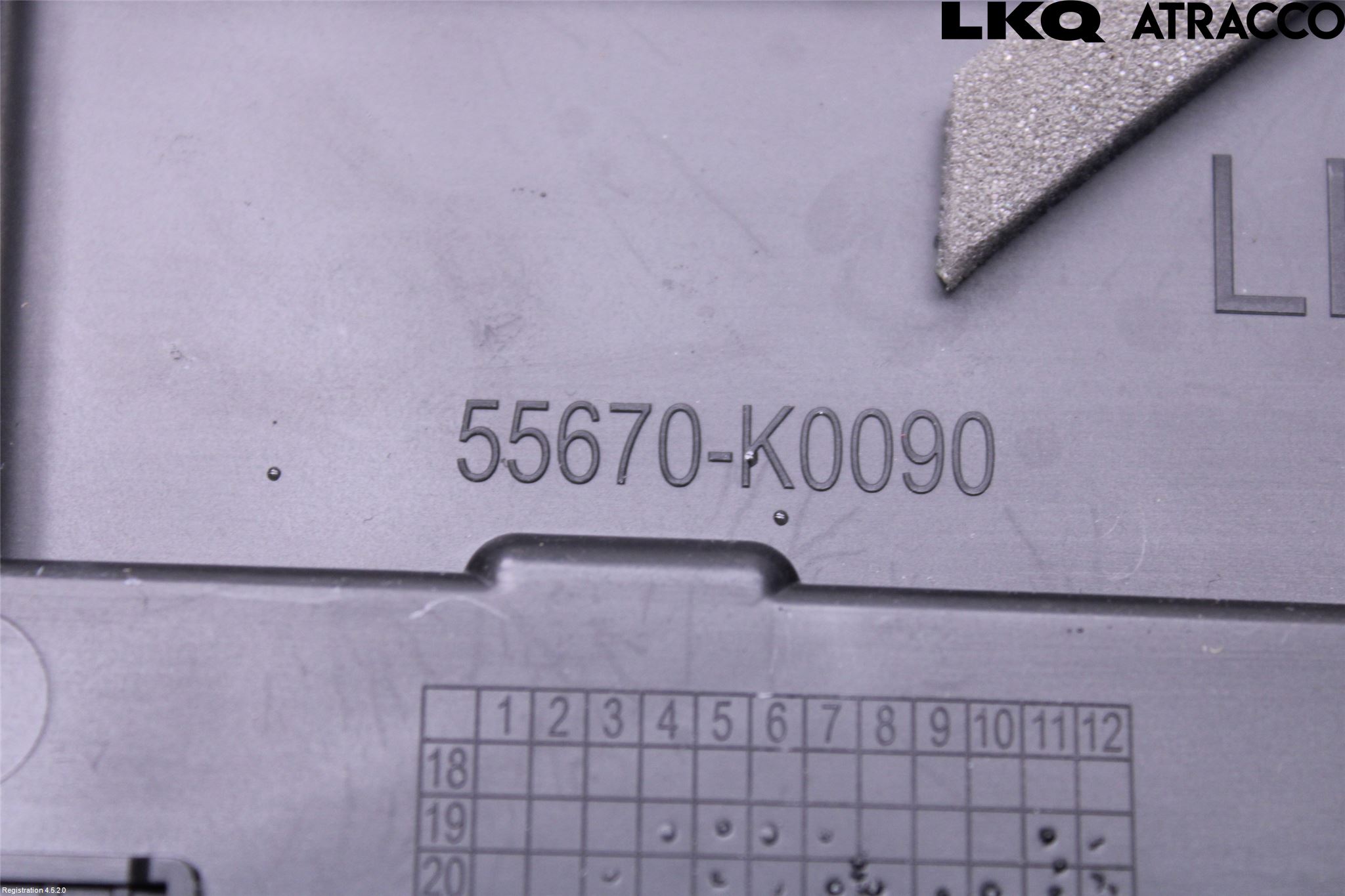 Toyota YARIS CROSS XP21 21- Defrosterkanal-Munstycke