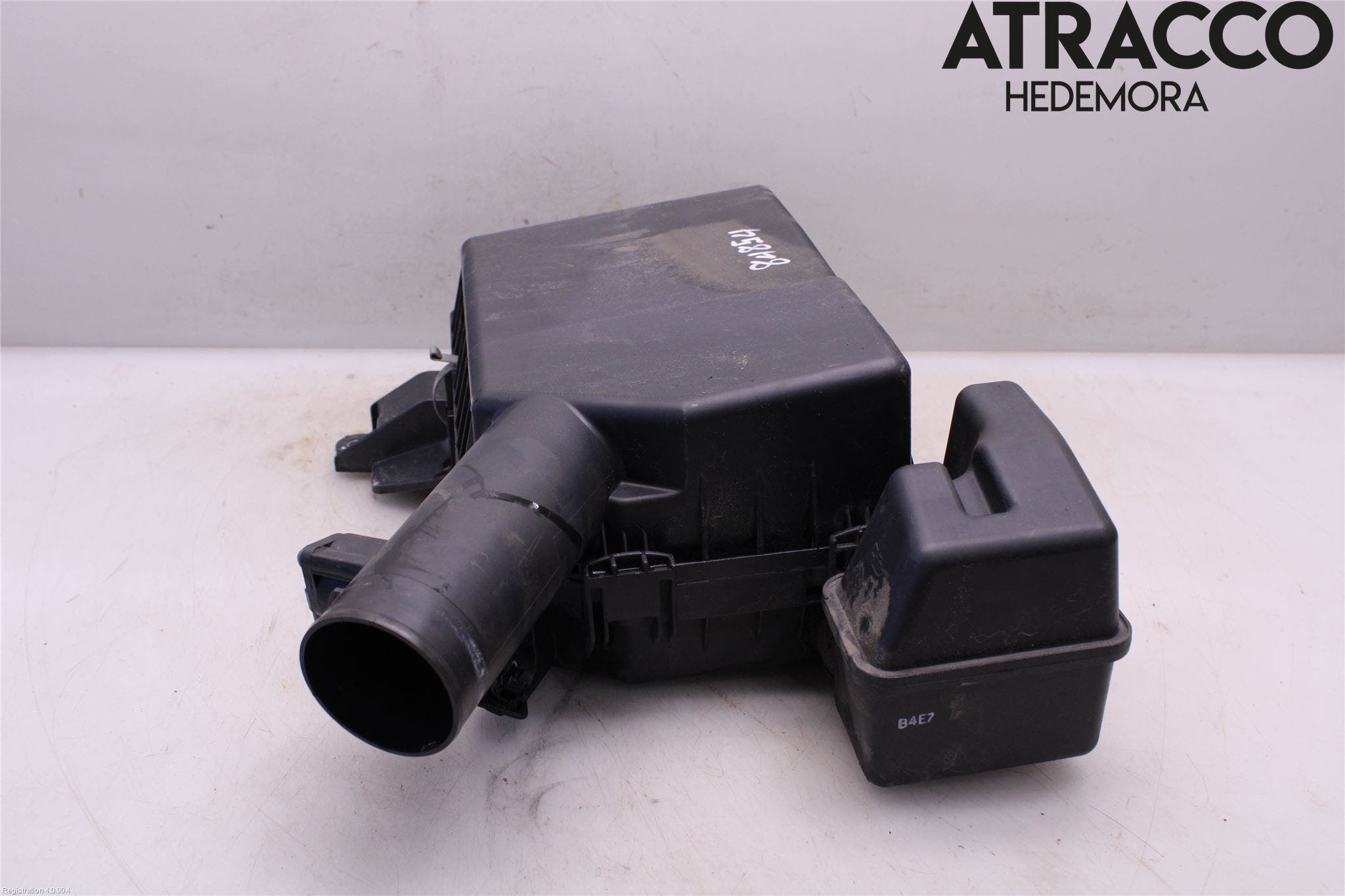 Mitsubishi OUTLANDER 13-21 Luftrenare