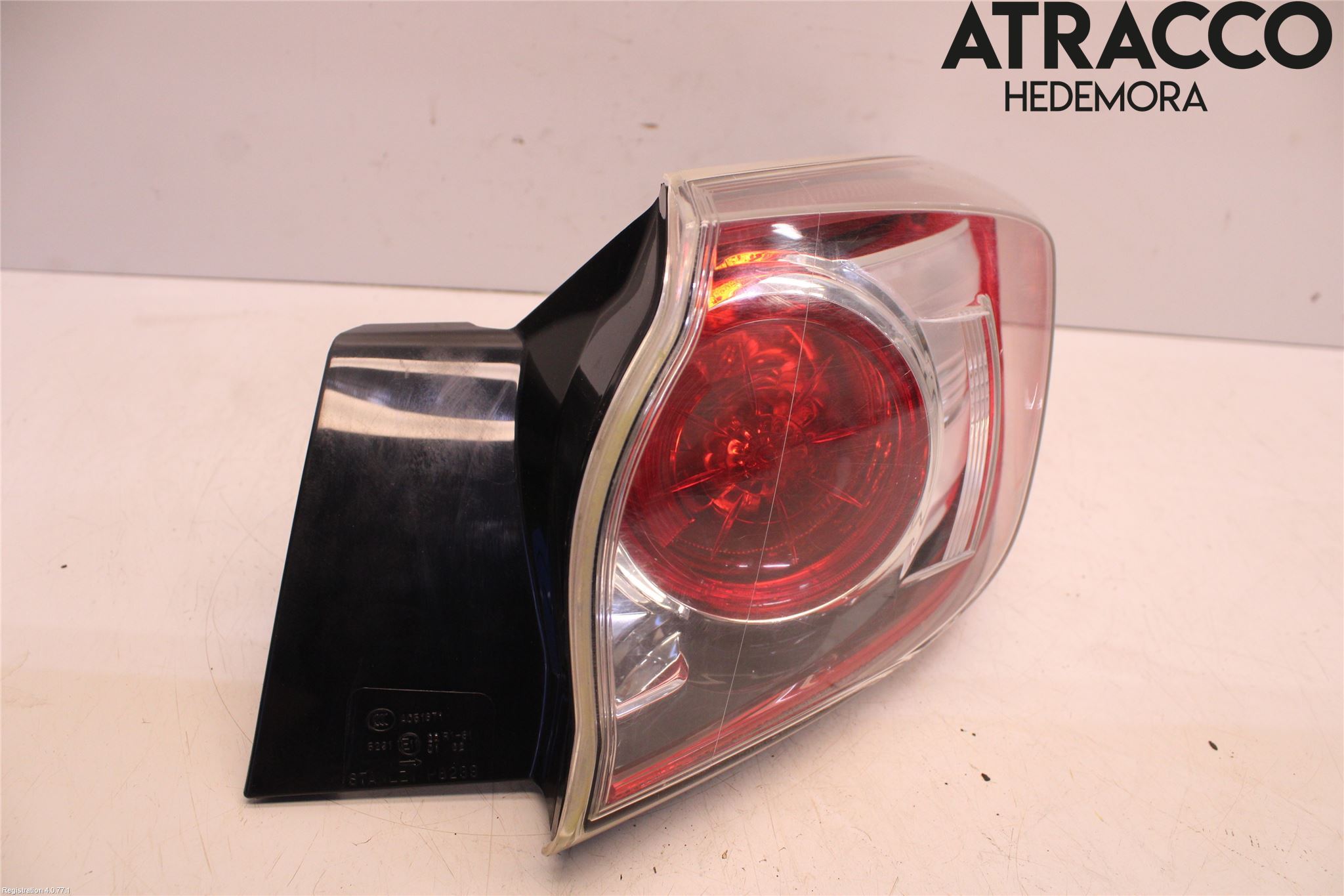 Mazda 3 II 09-13 Bakljusglas Höger