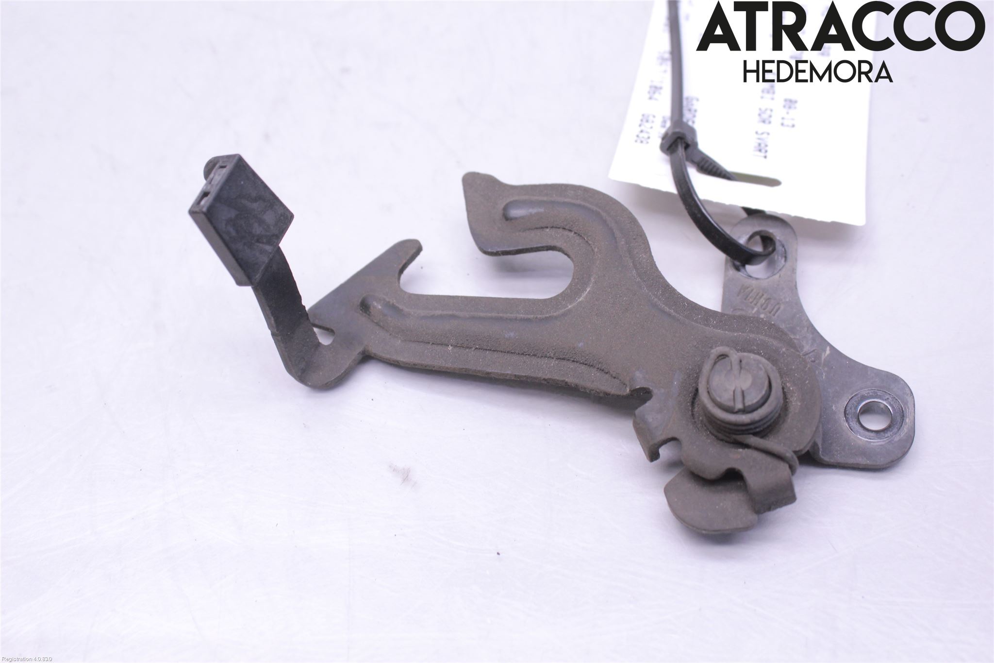 Volvo V70 08-13 Huv Spärr