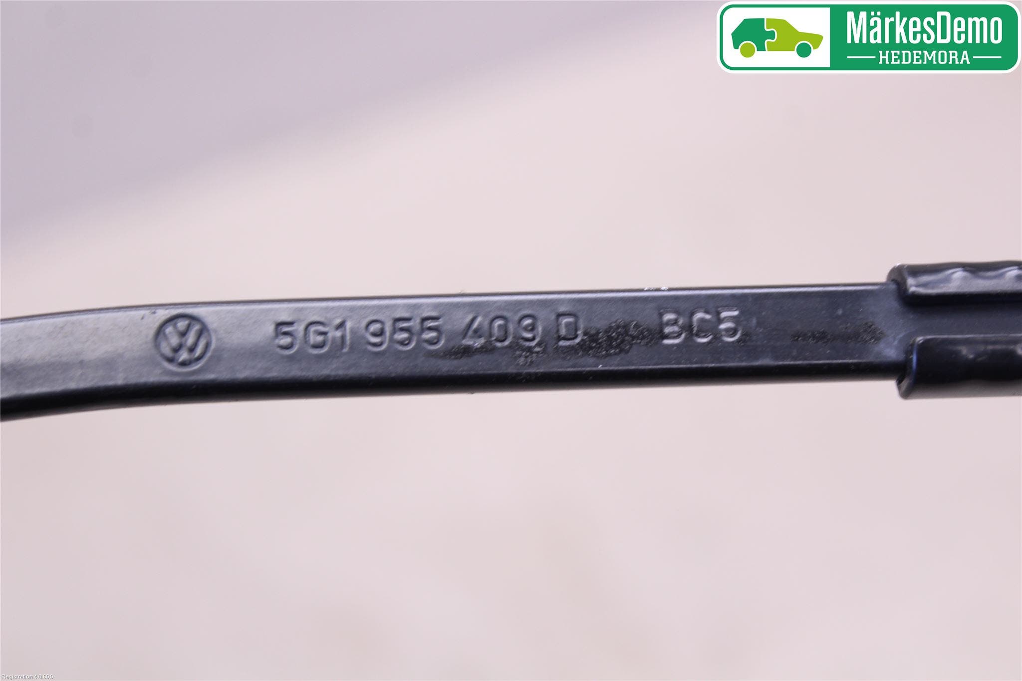 Volkswagen VW GOLF / E-GOLF VII 13-20 Torkararm Armar Vindruta