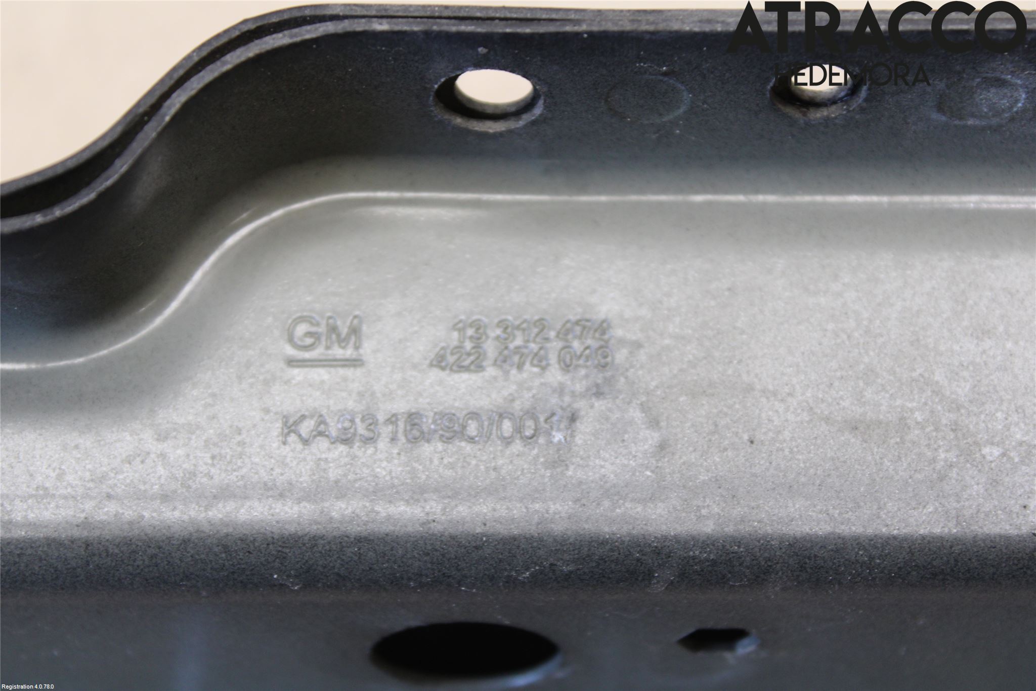 Opel ASTRA J 10-15 Kylarfäste-Ram-Balk