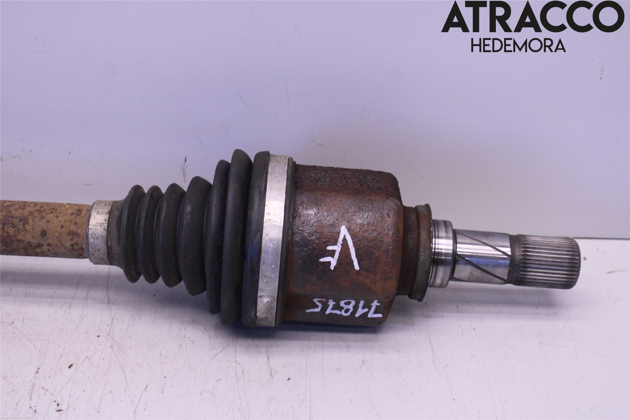 Nissan NV400 12-24 Drivaxel Fram Vänster