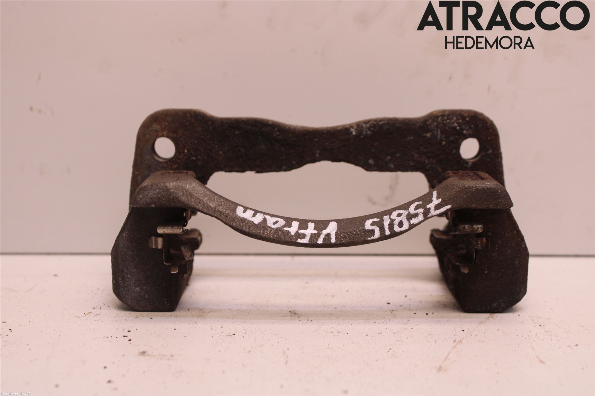 Lexus CT 200h Bromsokshållare