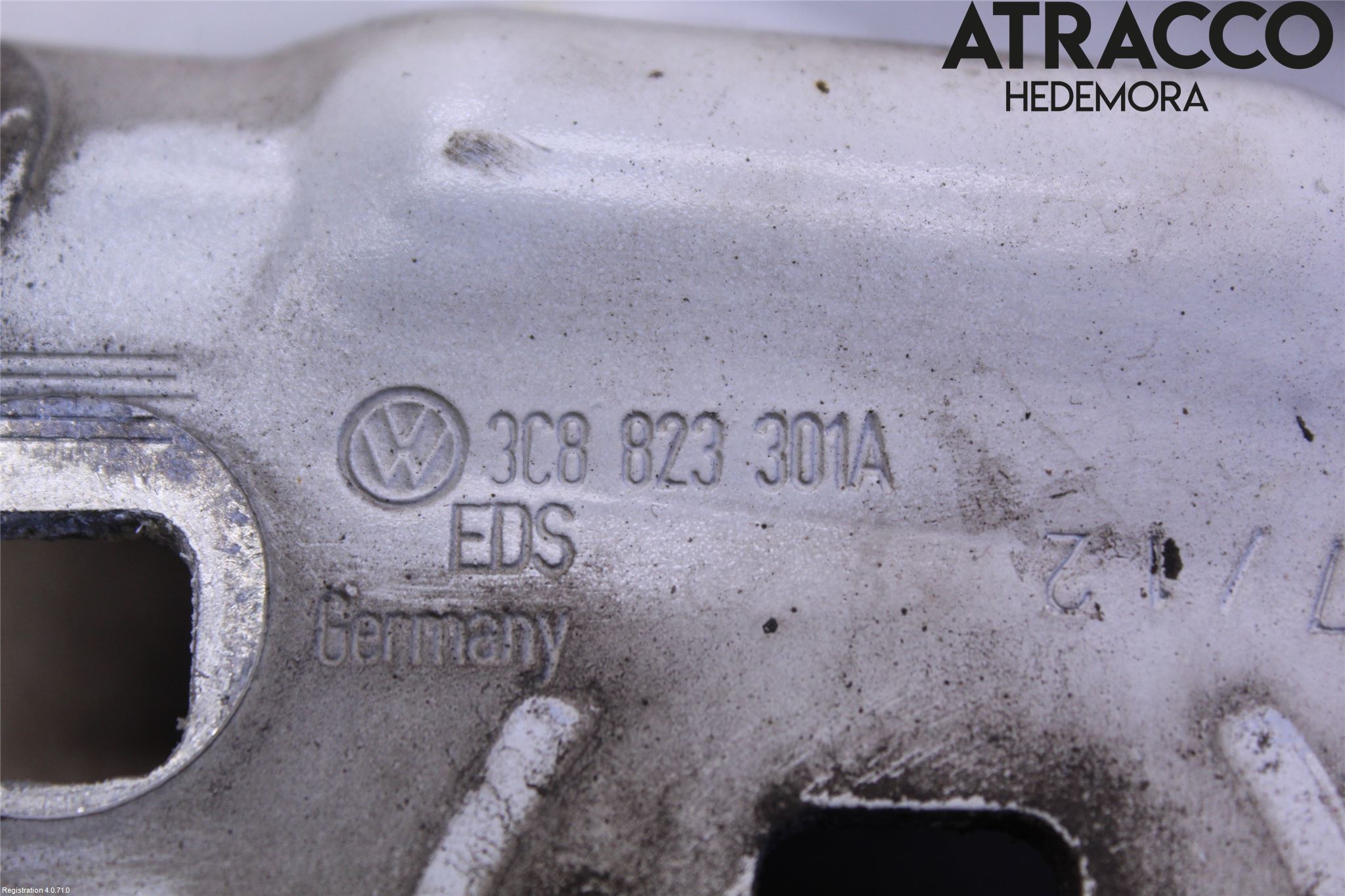 Volkswagen VW PASSAT CC 08-16 Huvgångjärn