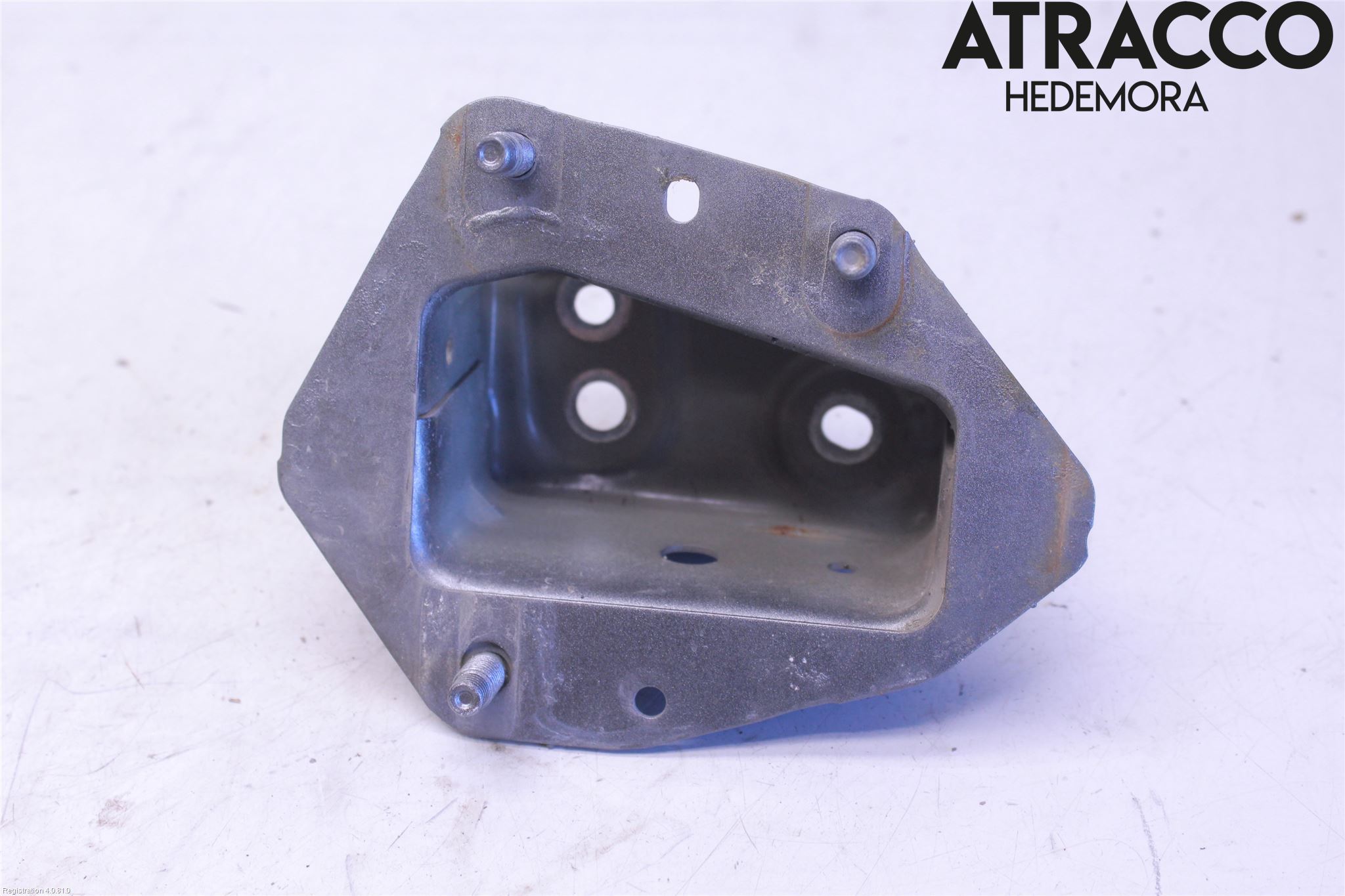 Nissan NOTE E12 14-20 Stötfångarbärjärn Fram