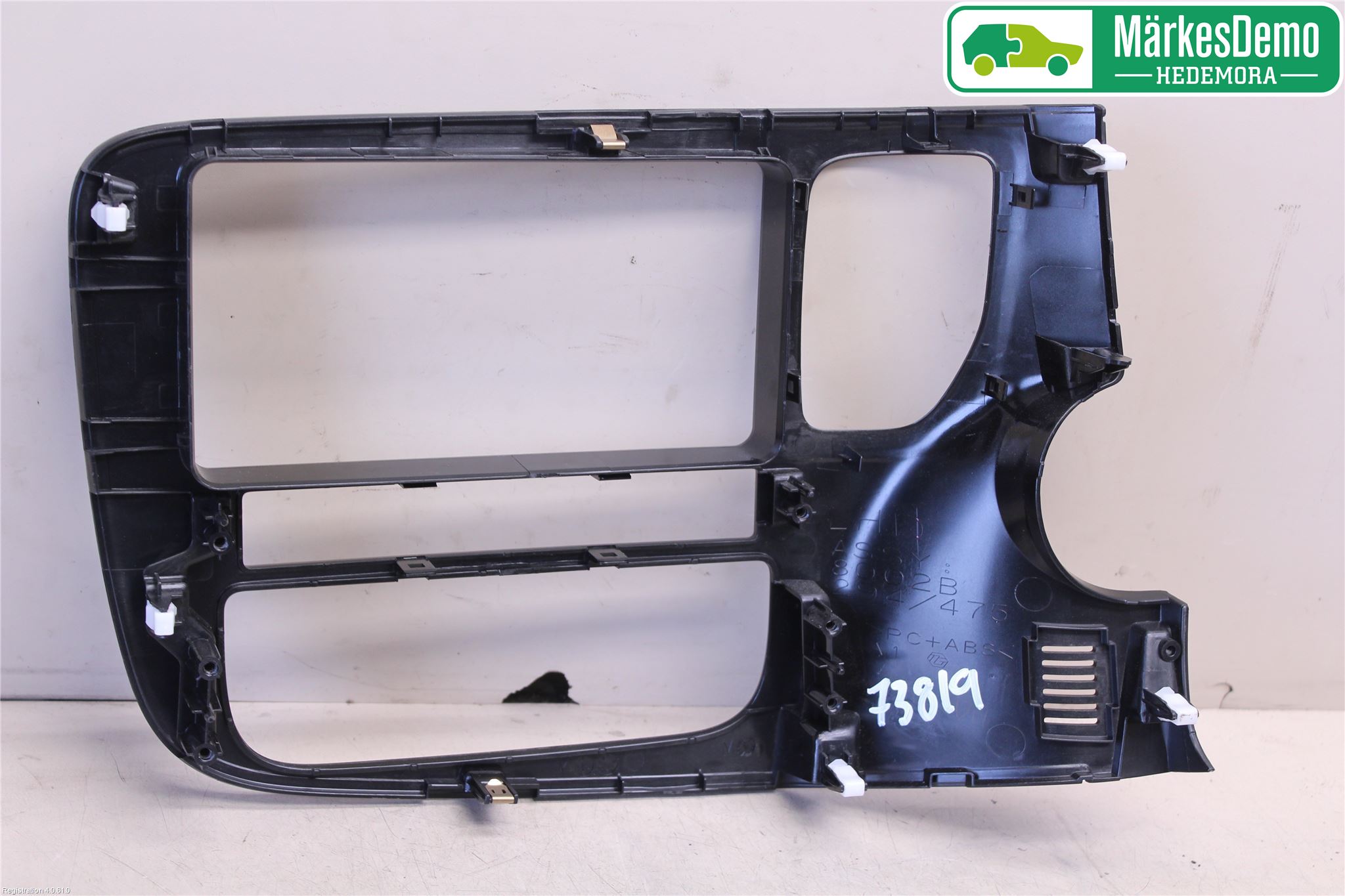 Mitsubishi OUTLANDER 13-21 Instrument-Radio Sarg