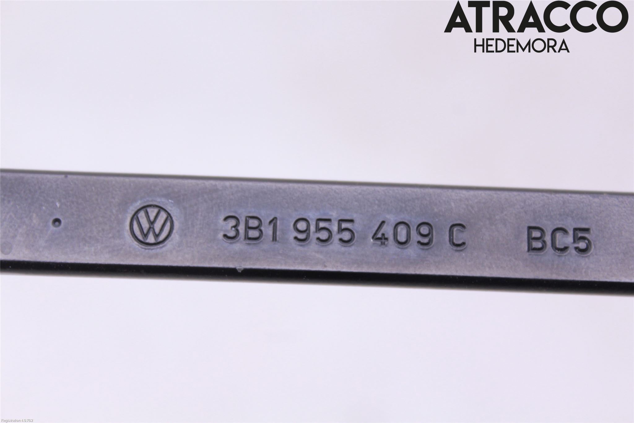 Volkswagen VW PASSAT 01-05 Torkararm Armar Vindruta