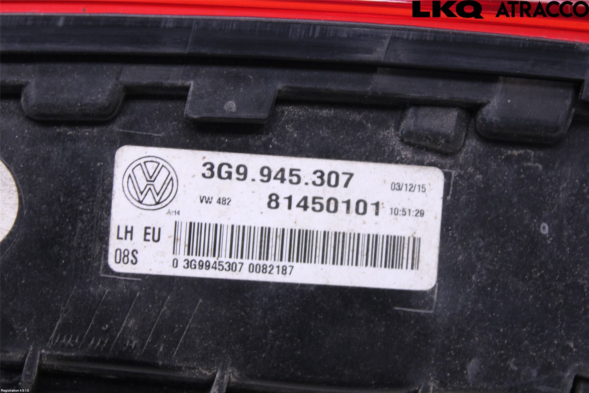Volkswagen VW PASSAT 15-19 Bakljus Lucka Vä