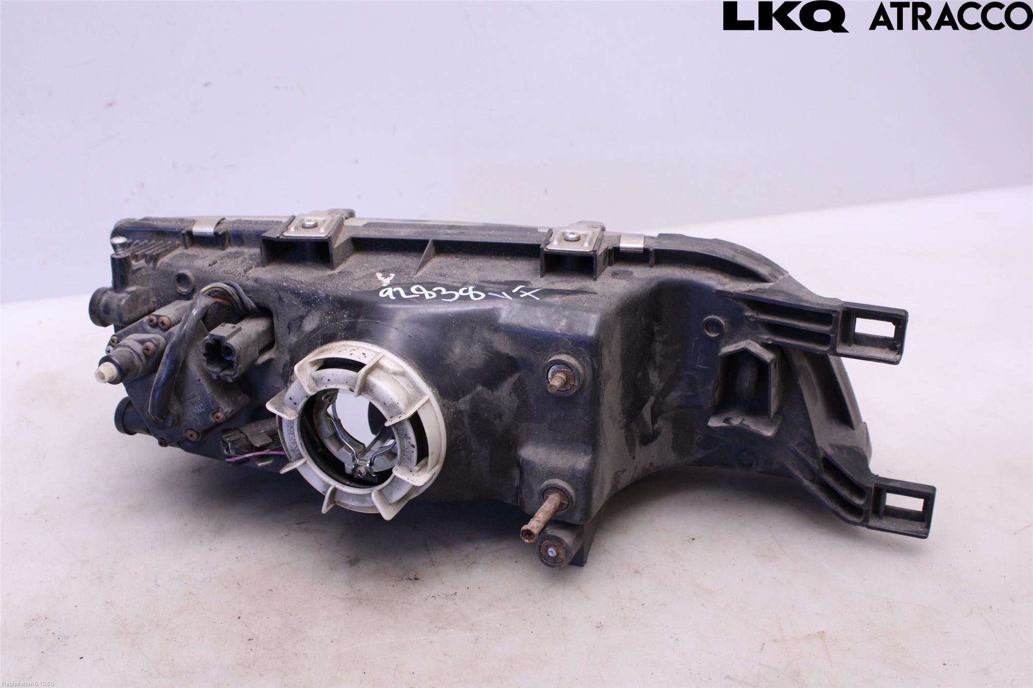 Nissan ALMERA    96-00 Strålkastare Vänster