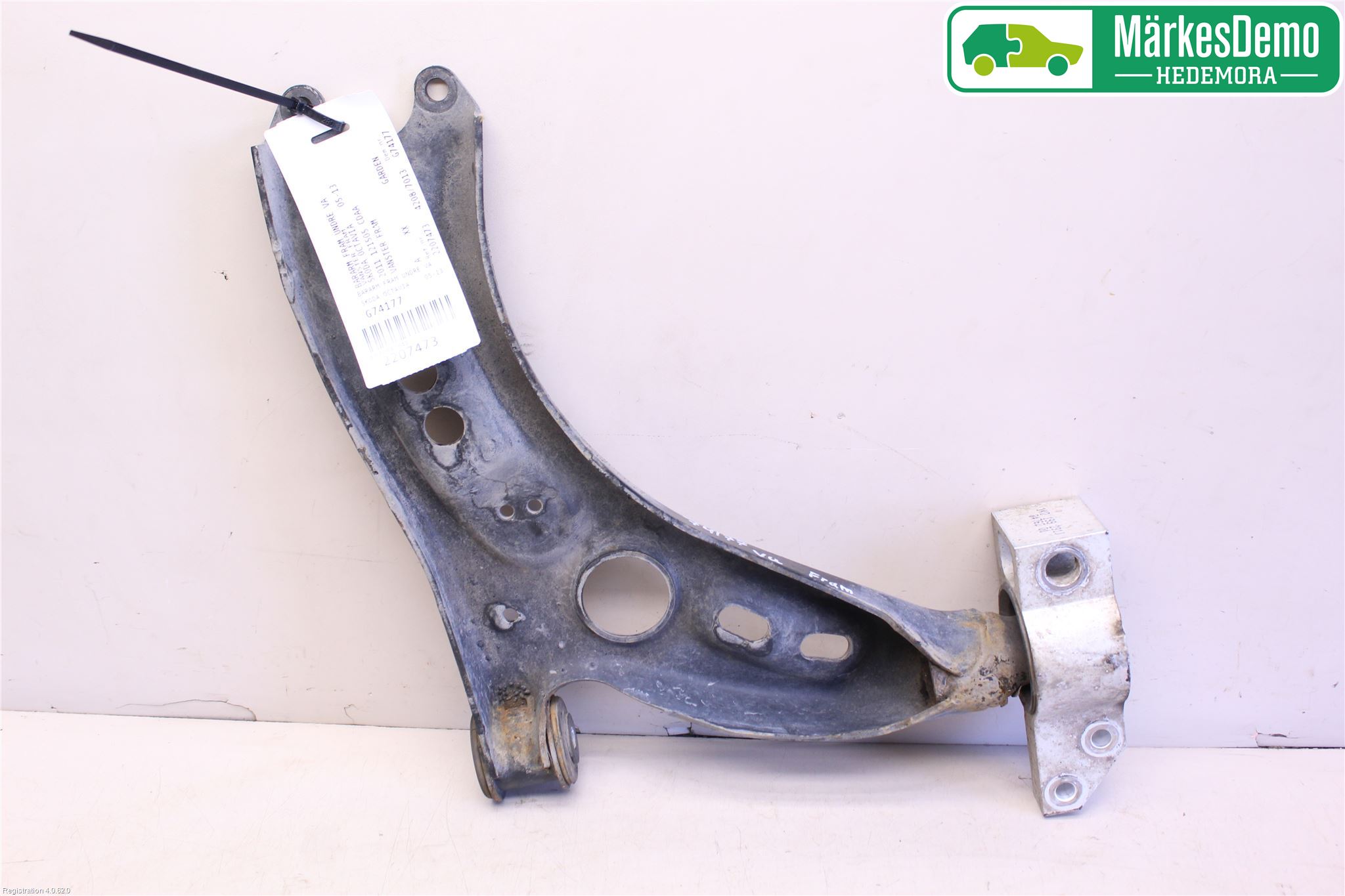 Skoda OCTAVIA (1Z) 05-13 Bärarm Fram Undre Vä