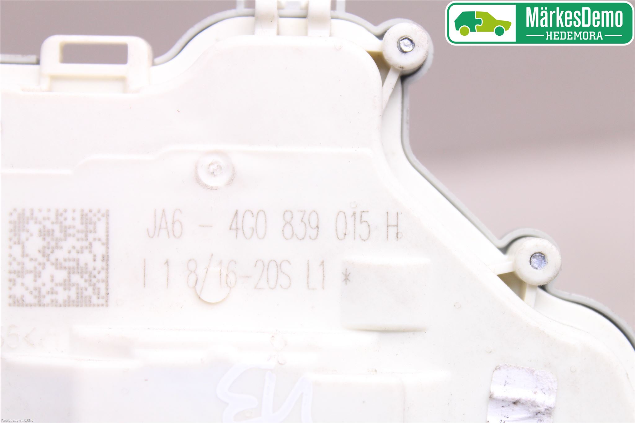 Audi A4/S4 B9 16-19 Låskista-Dörrlås