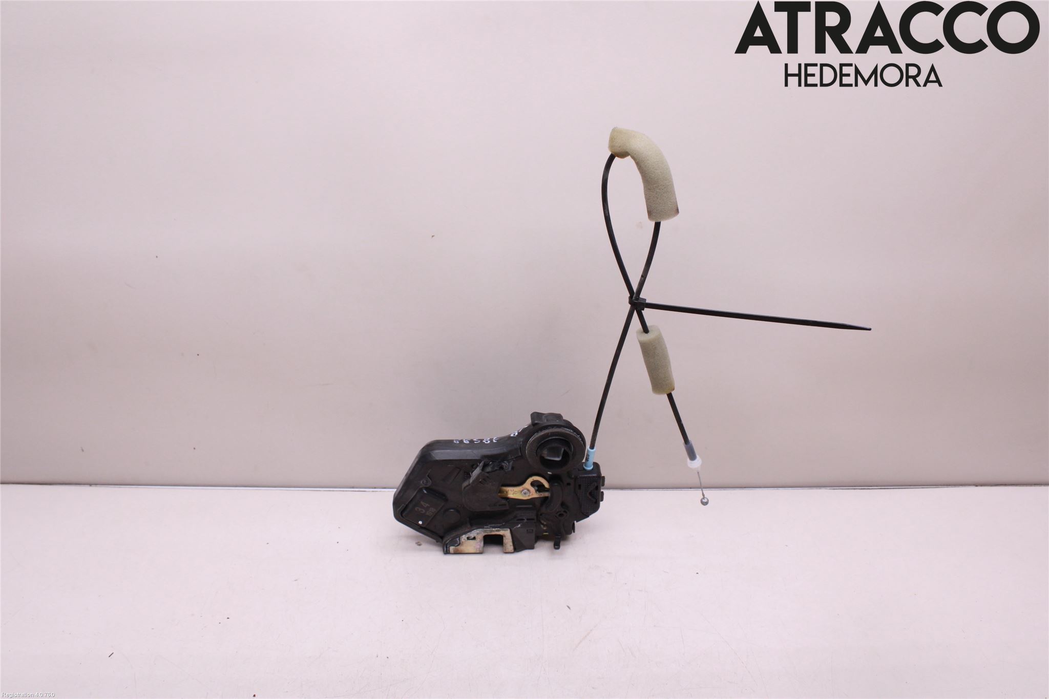 Toyota CAMRY    01-06 Låskista-Dörrlås