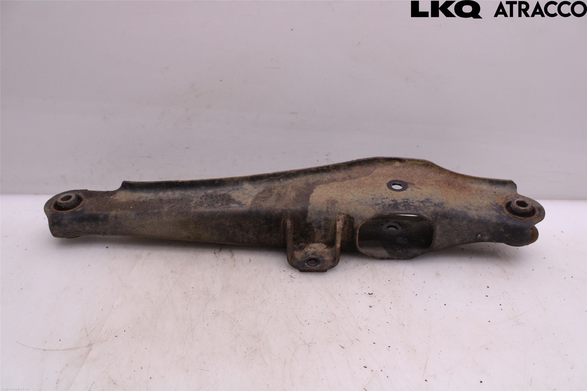 Mitsubishi OUTLANDER 13-21 Bärarm Bak Höger