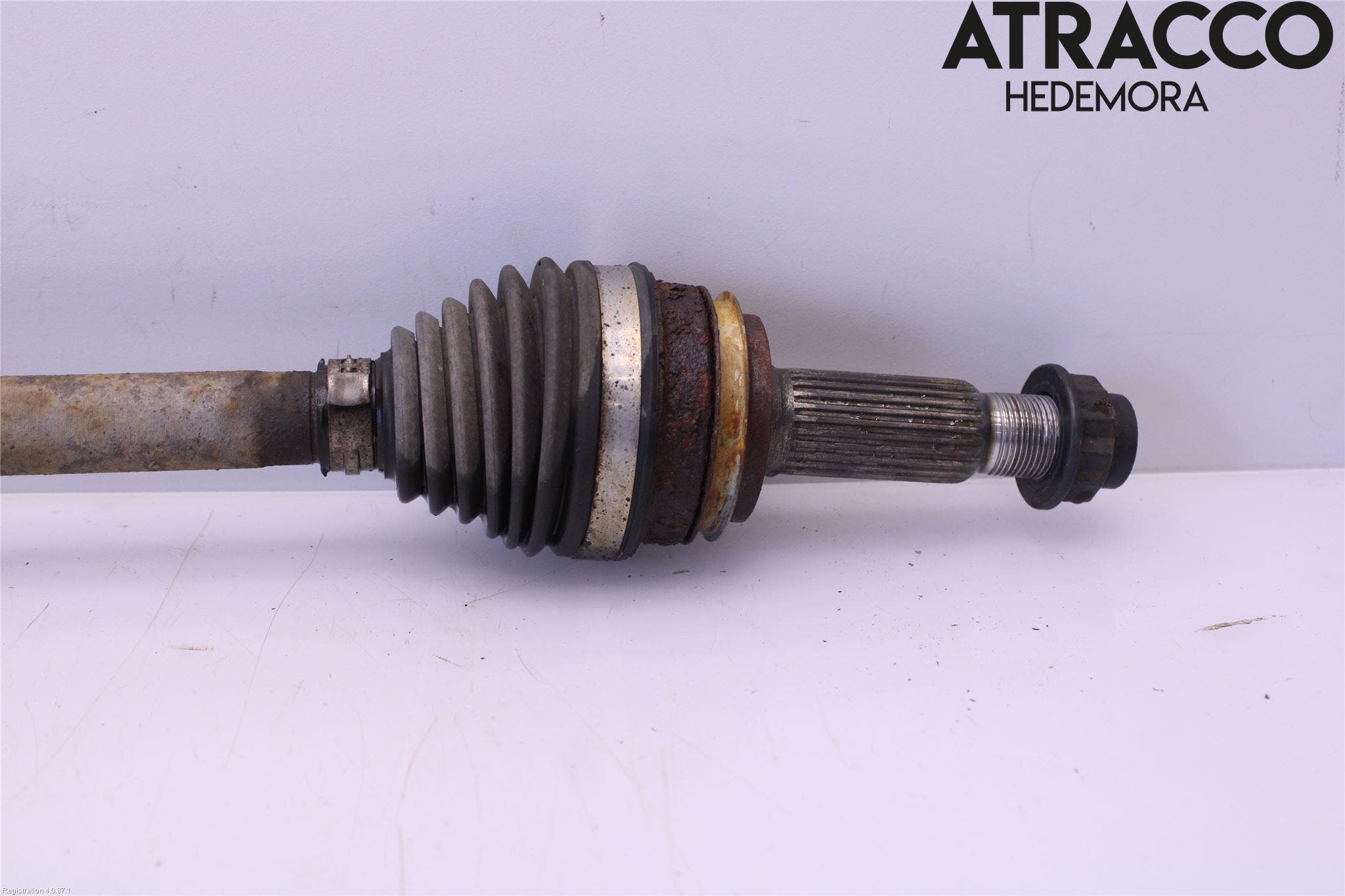 Toyota RAV4 13-18 Drivaxel Bak Höger