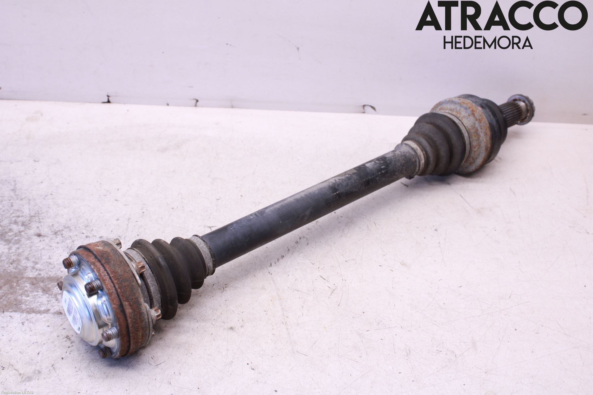 BMW X6 E71/E72   08-14 Drivaxel Bak Vänster