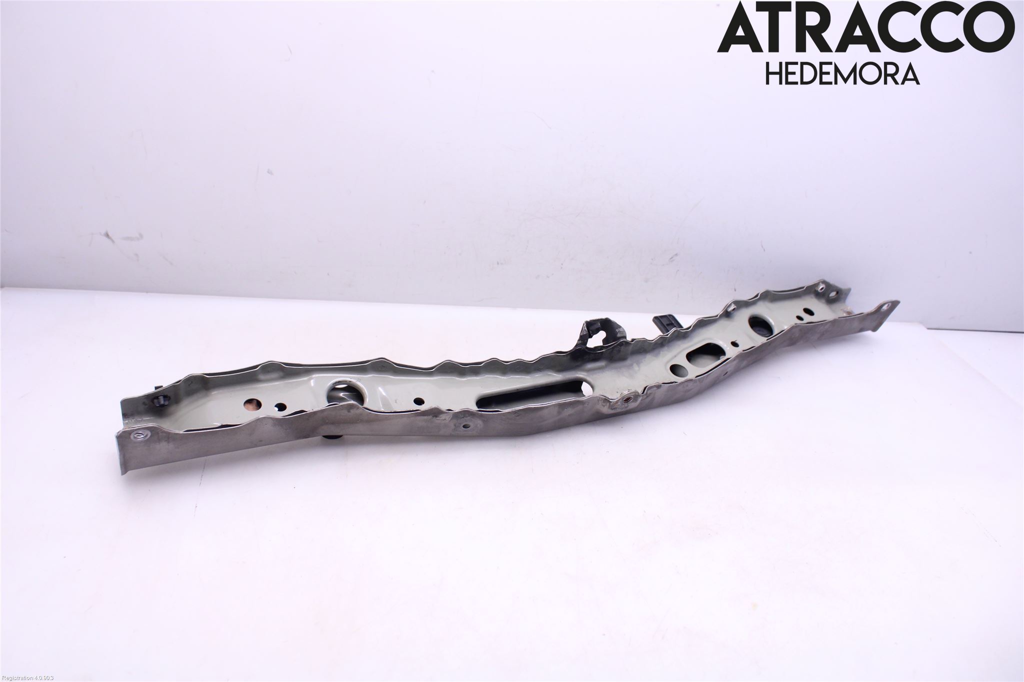Toyota AURIS 13-19 Front Huvlåsplåt-Balk