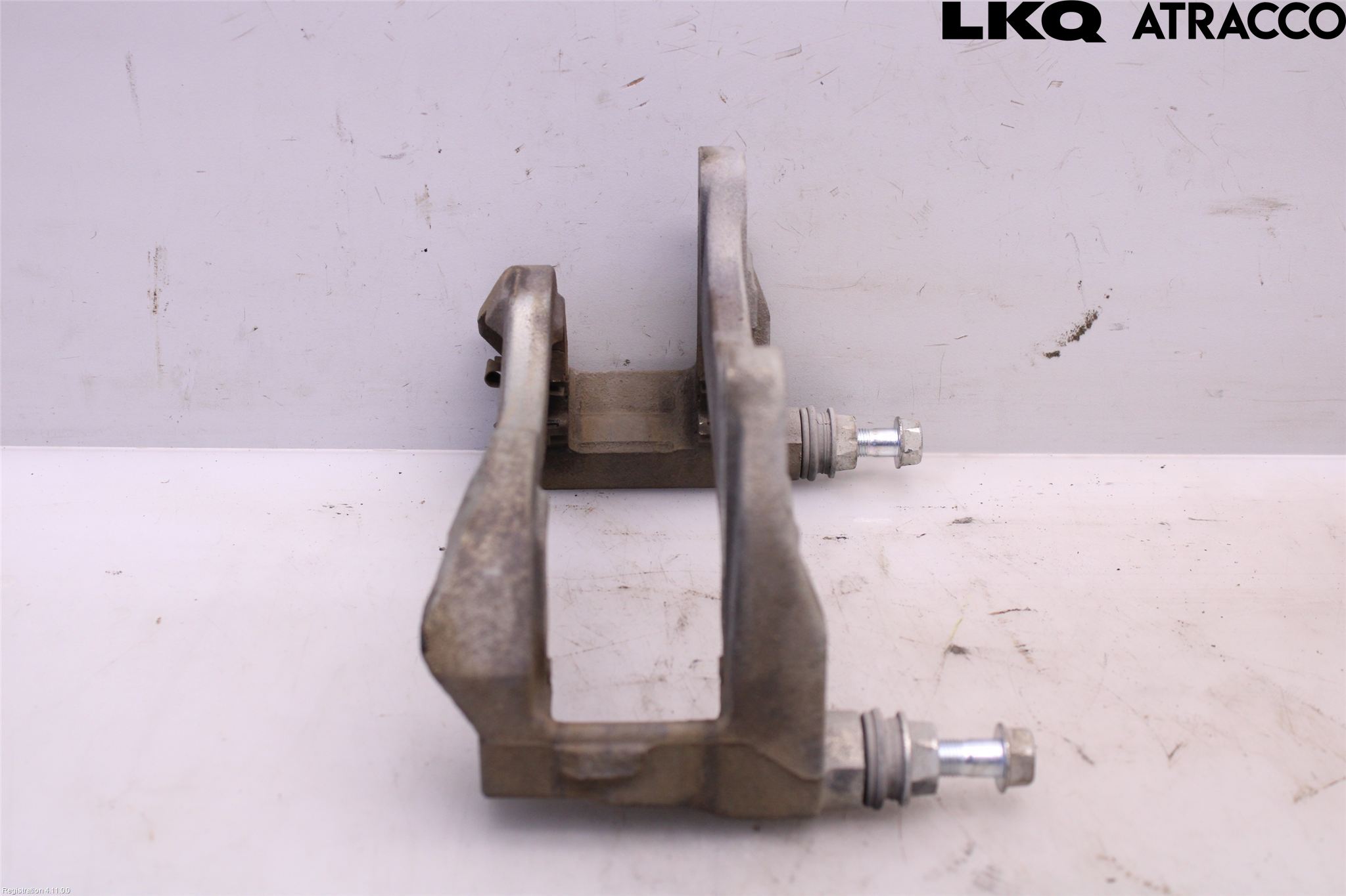 Toyota RAV4 19- Bromsokshållare