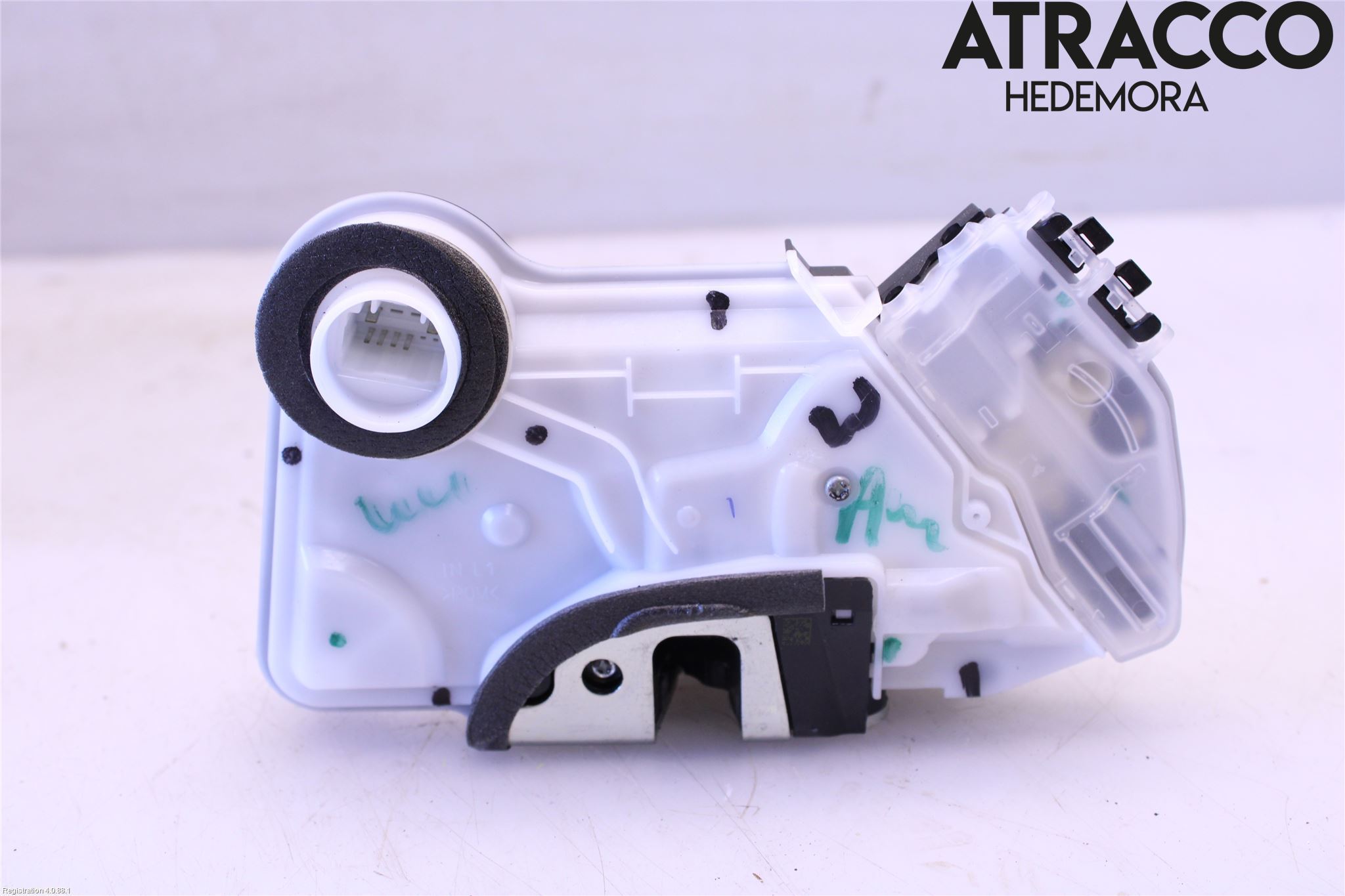 Toyota COROLLA 19- Låskista-Dörrlås