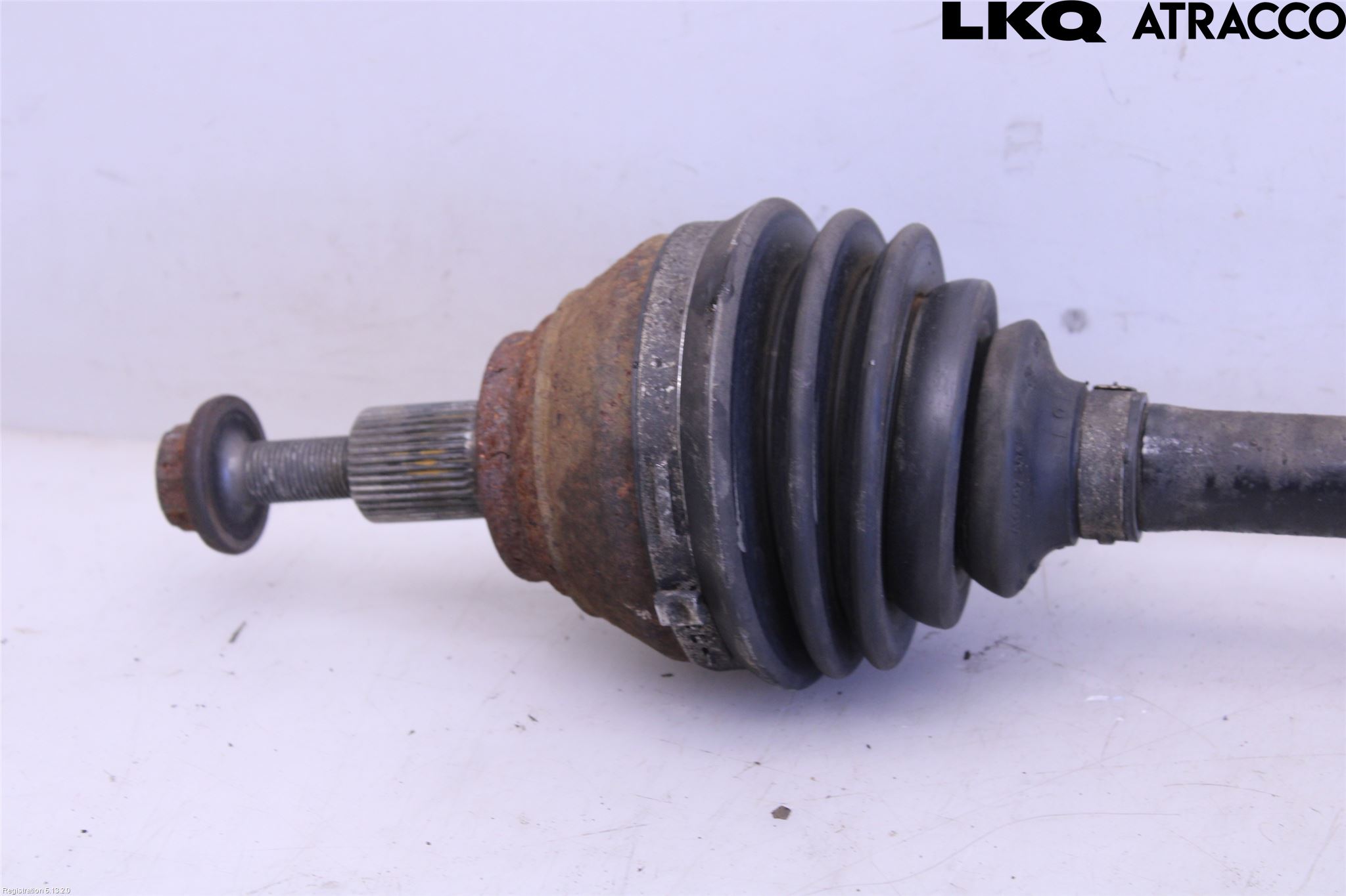 Volkswagen VW CADDY 16-20 Drivaxel Fram Höger