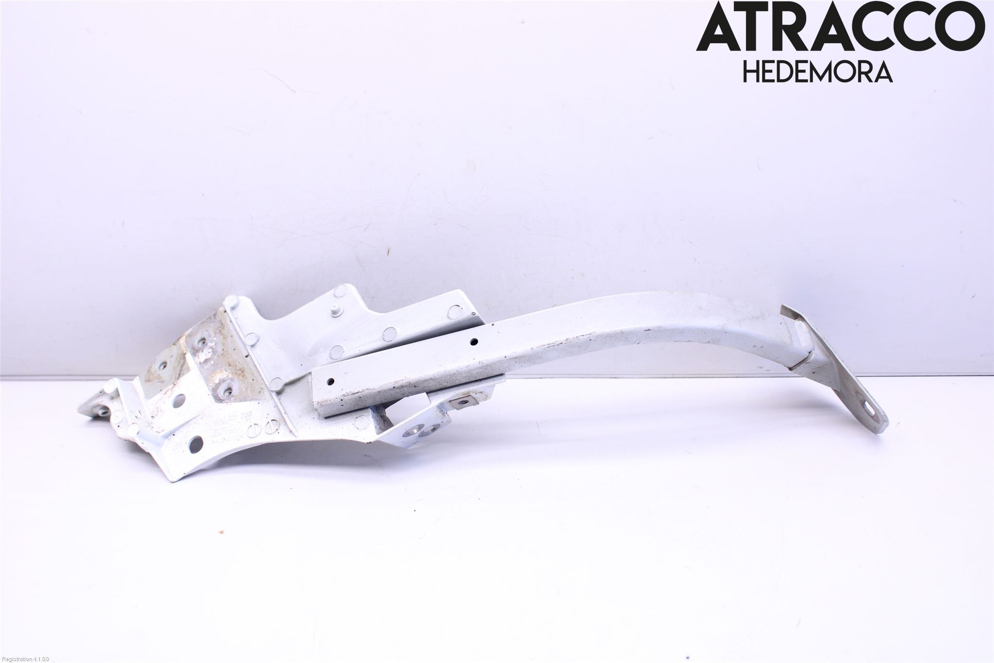 Audi A8/S8 4H 10-17 Skärmfäste Fram Vä