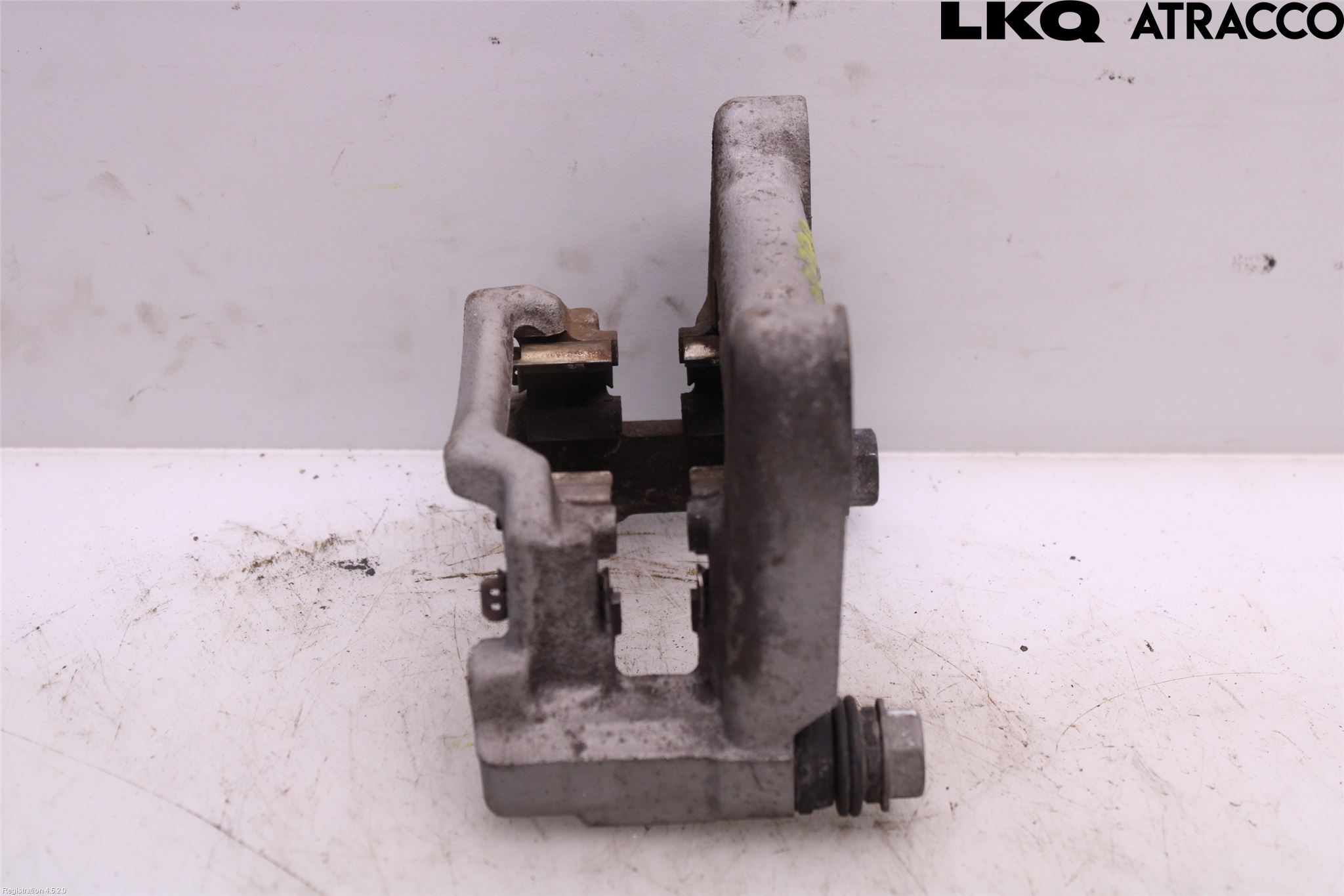 Peugeot 2008/E-2008 20- Bromsokshållare