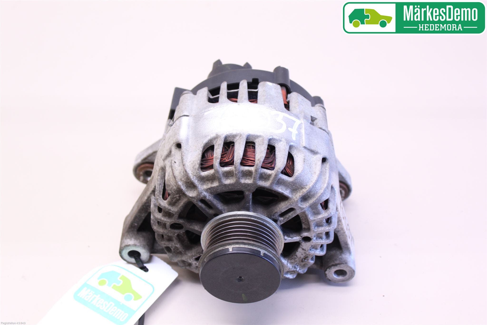 Opel ASTRA J 10-15 Generator