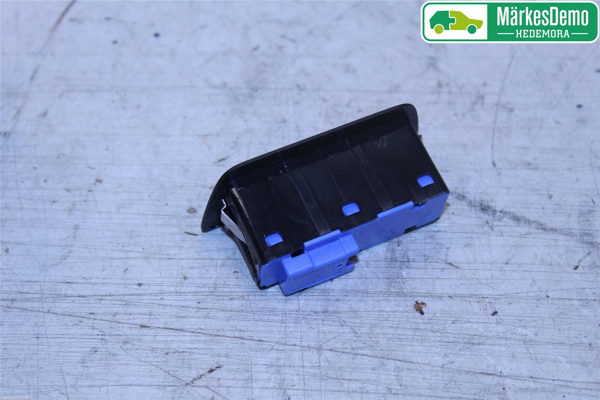 BMW 3 GT F34 13-19 Strömställare Baklucka