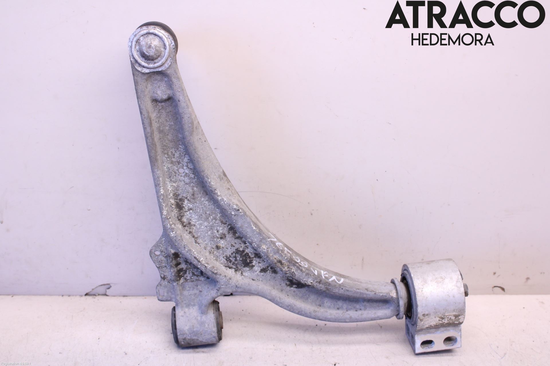 Opel ASTRA J 10-15 Bärarm Fram Undre Vä