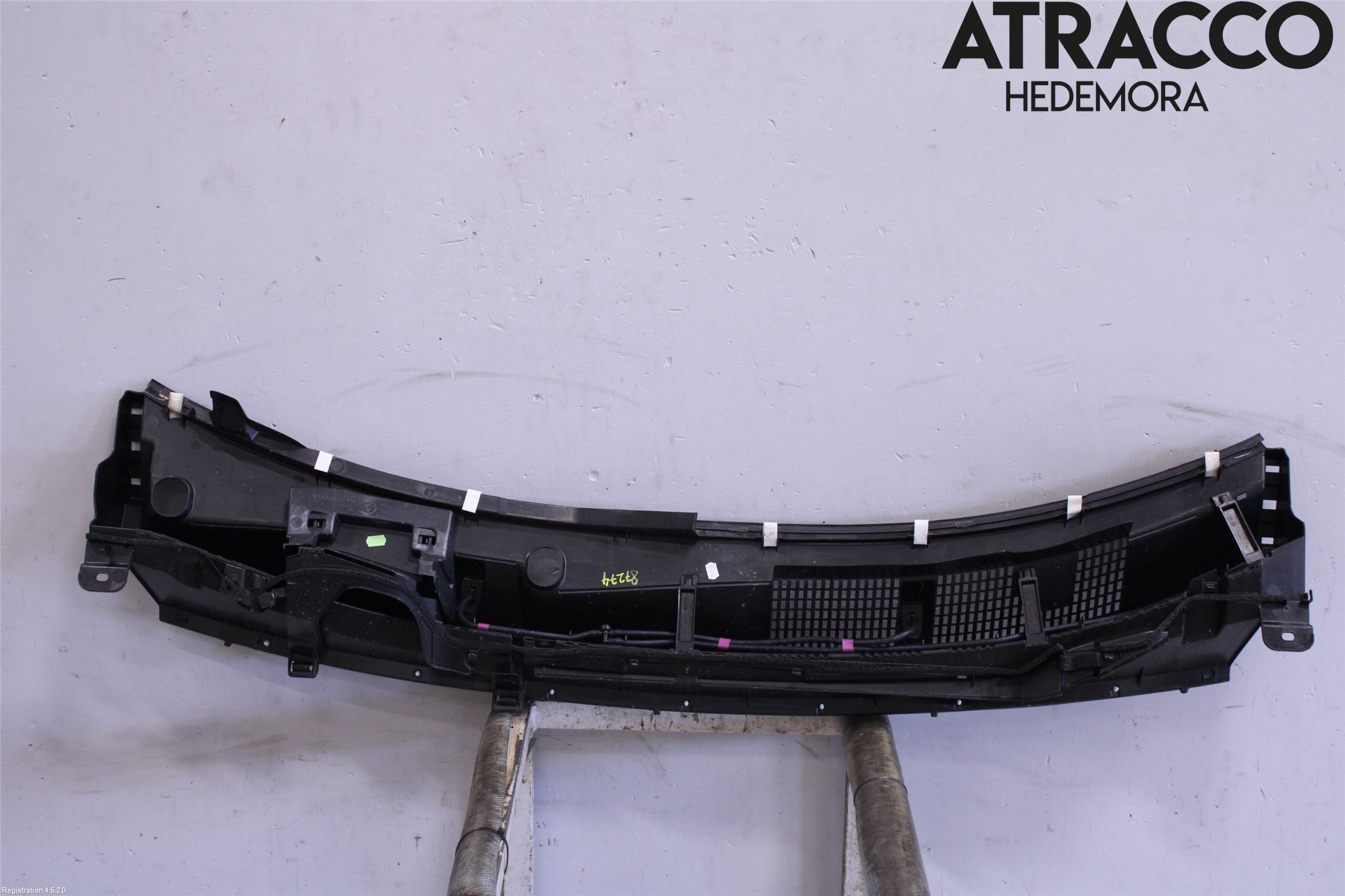 Toyota YARIS CROSS XP21 21- Torpedplåt-Torpedplast
