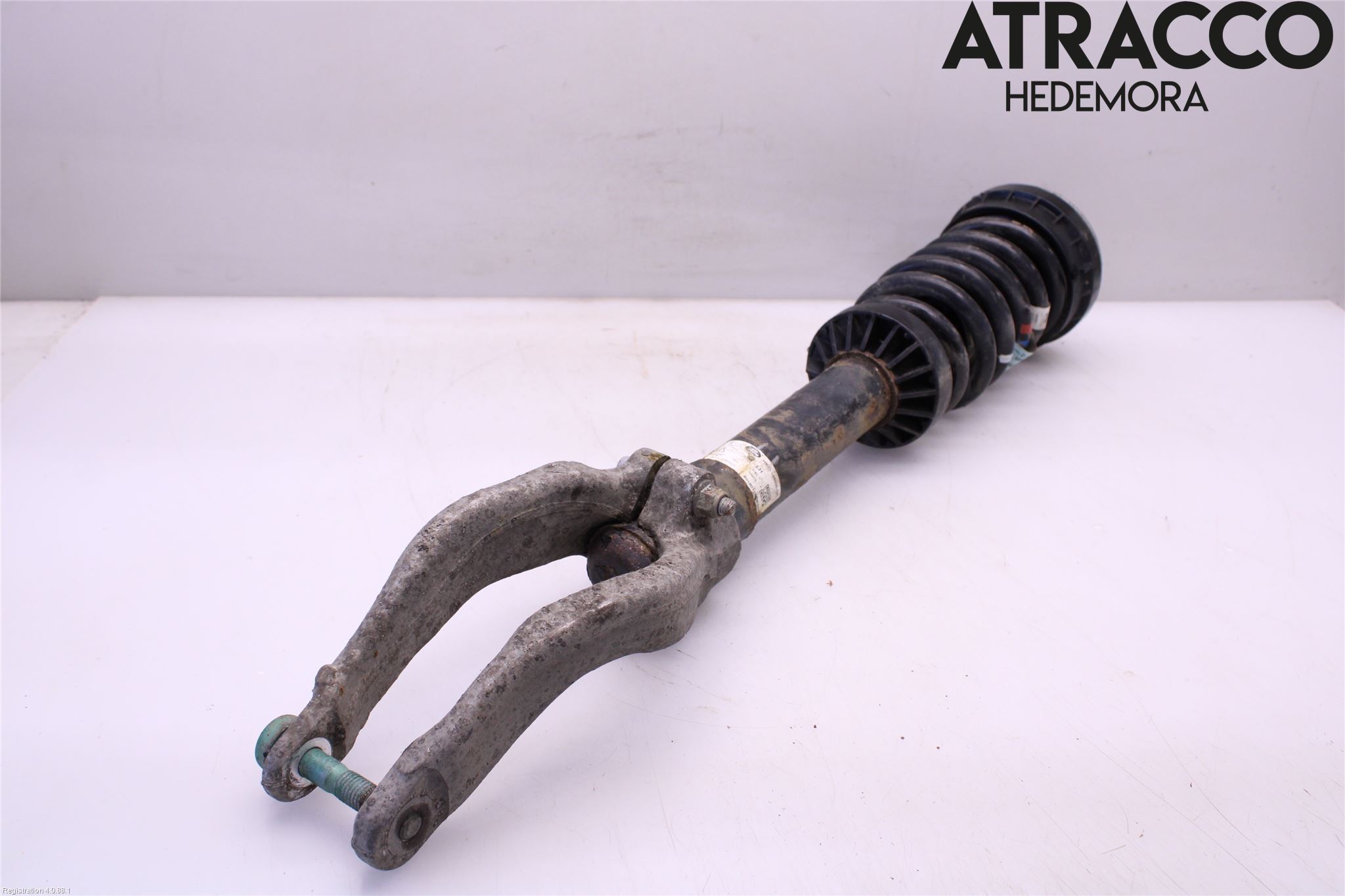 Jaguar F-PACE Fjäderben Fram Vänster