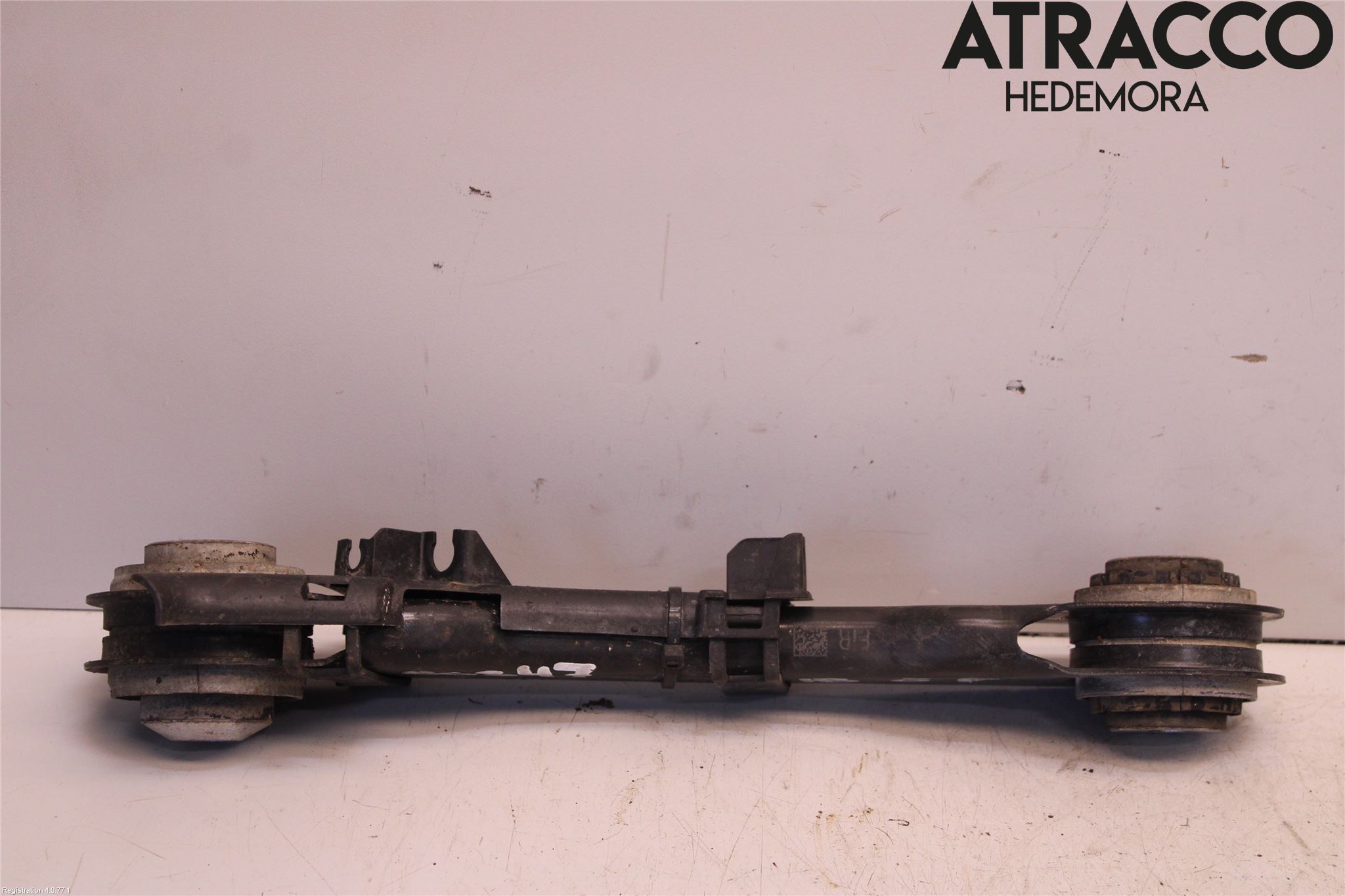 BMW 5 G30/G31/F90 17-23 Bärarm Bak Övre Höger