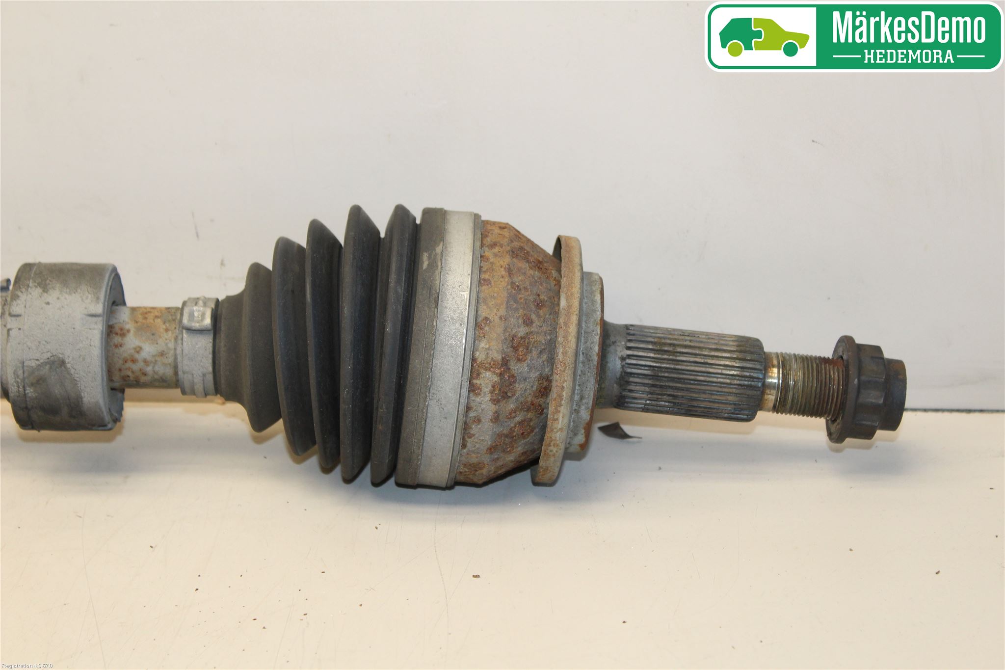 Toyota AVENSIS 09-15 Drivaxel Fram Höger