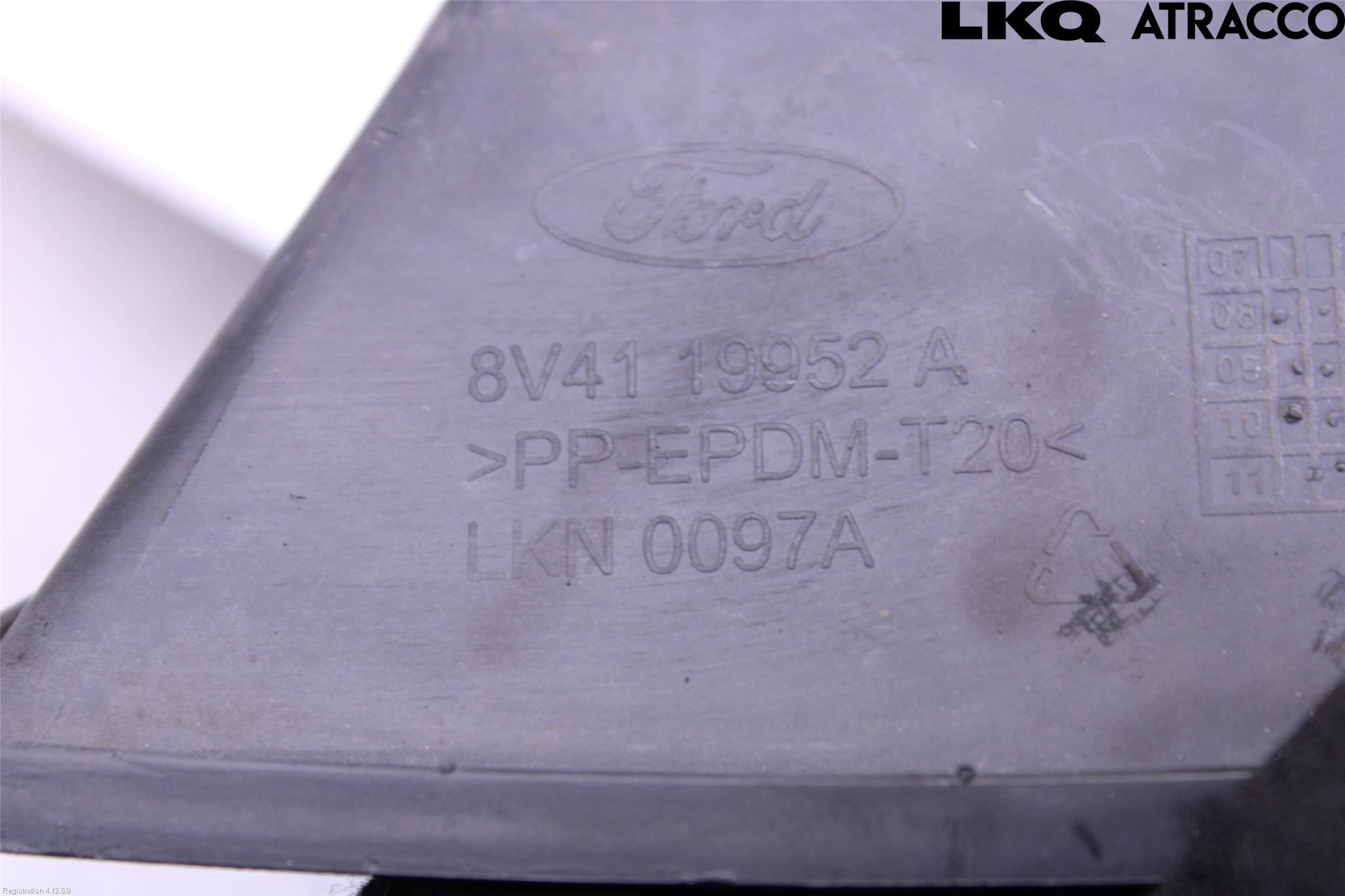 Ford KUGA 08-12 Dimljussarg Fram