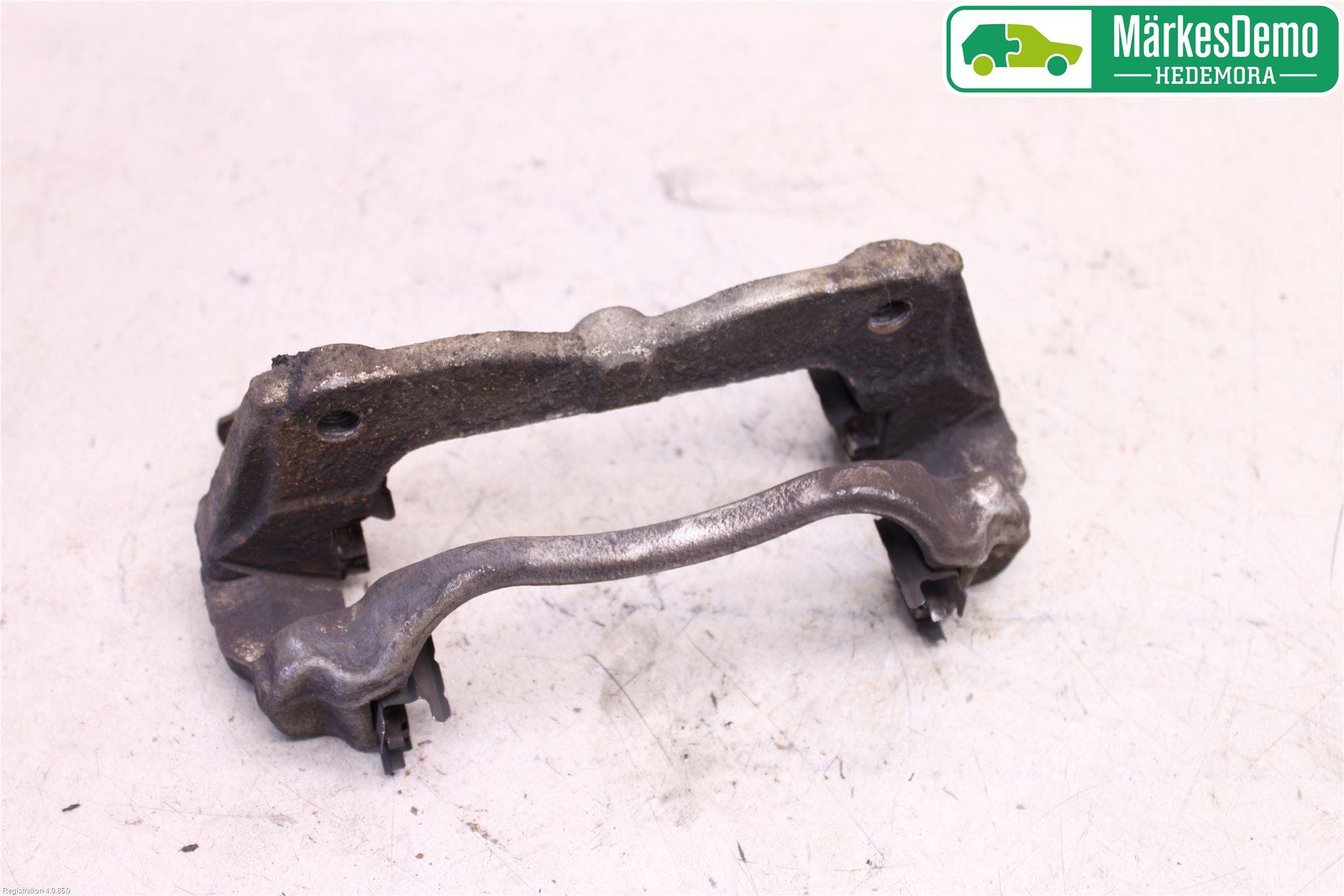 Toyota AVENSIS 09-15 Bromsokshållare