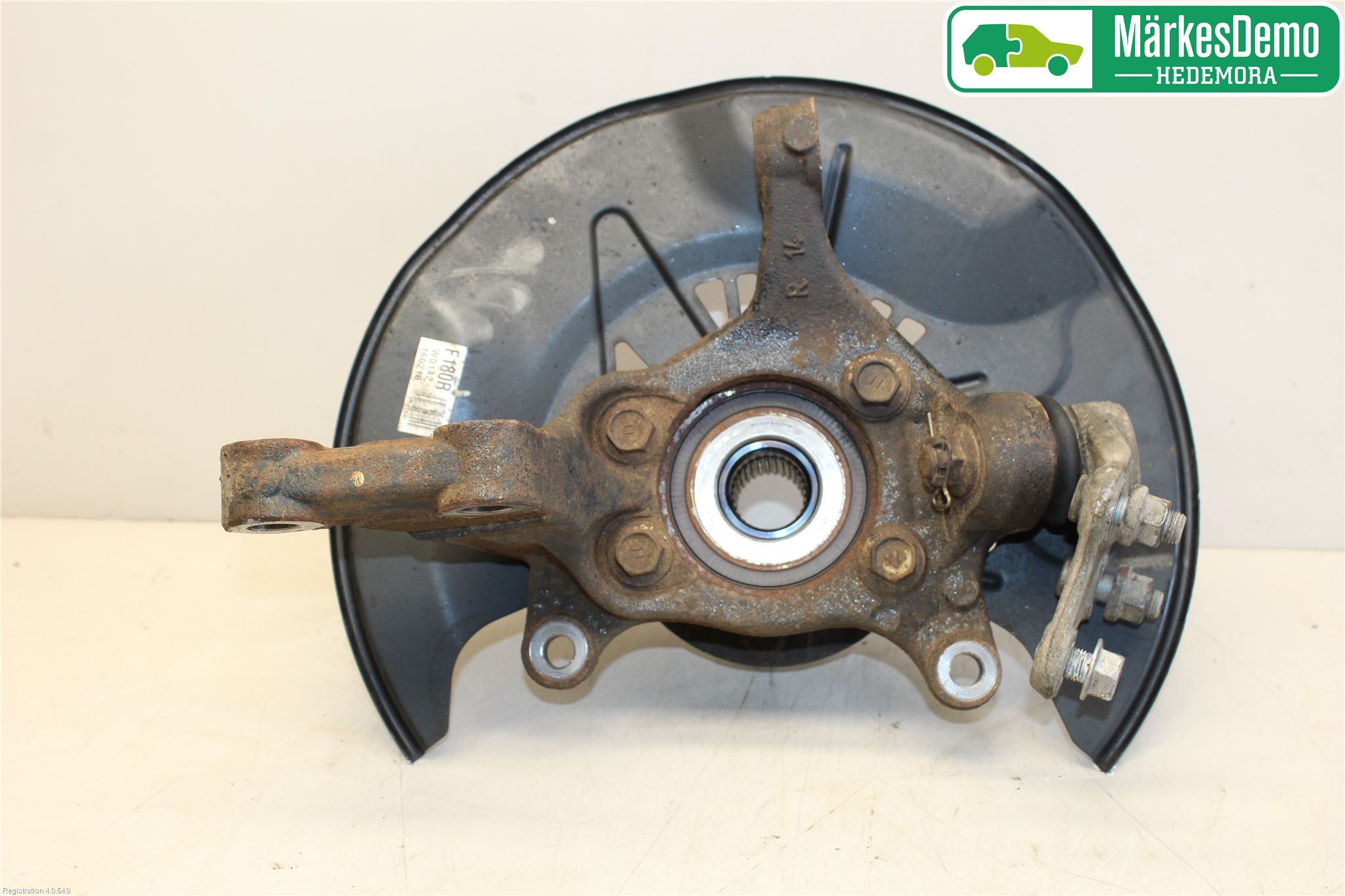 Toyota RAV4 13-18 Styrspindel Lagerhus Hö