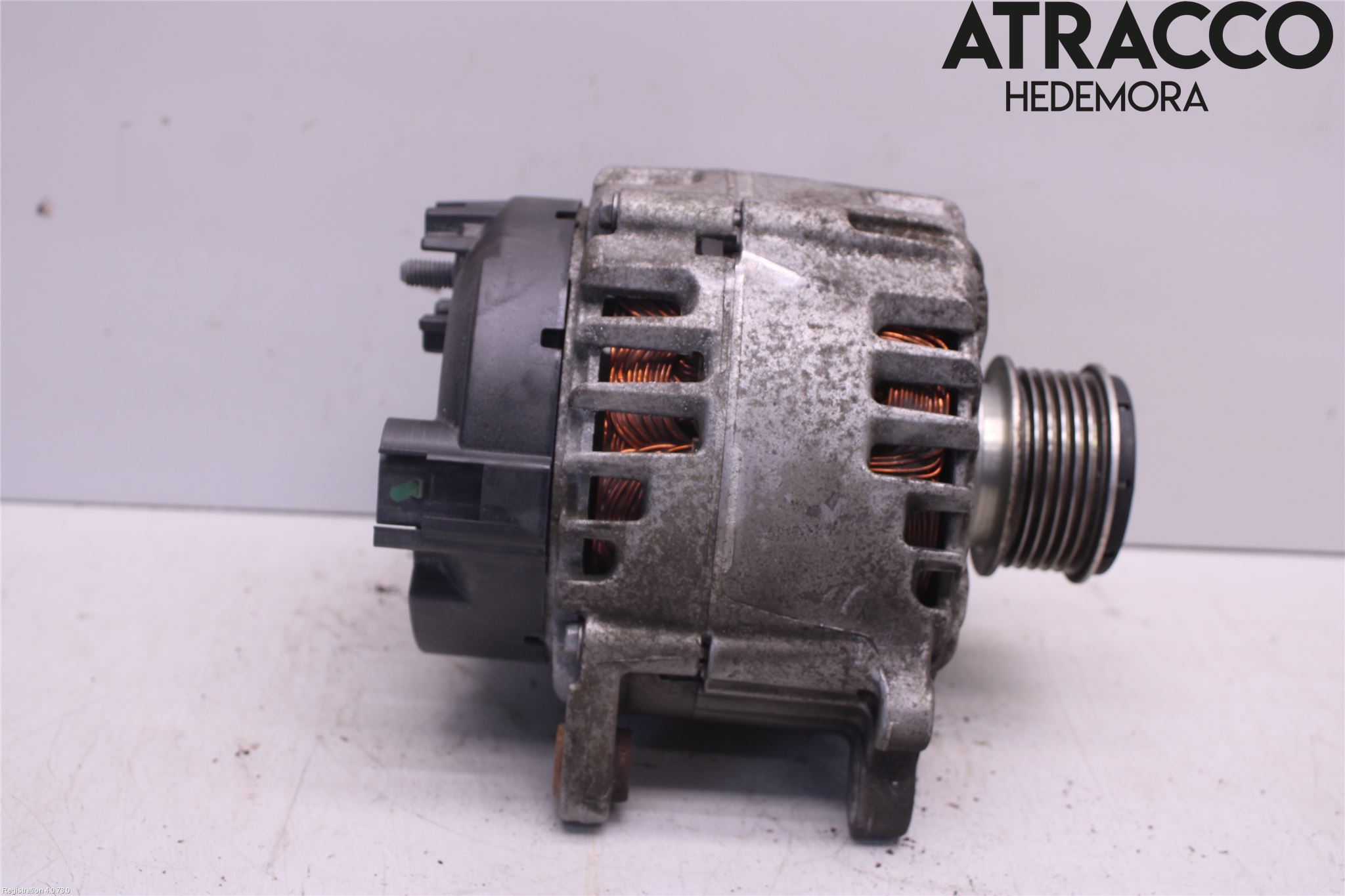 Volkswagen VW GOLF VI 09-13 Generator