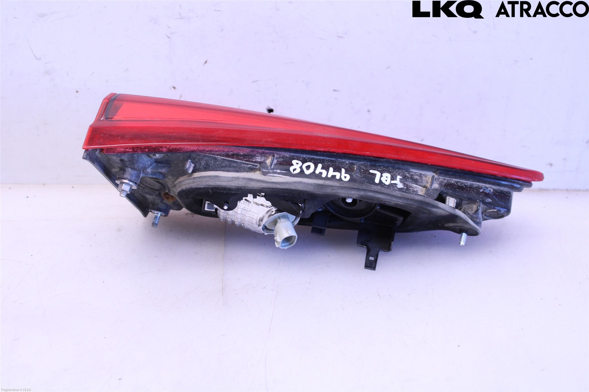 Toyota YARIS XP130 15-20 Bakljus Lucka Hö