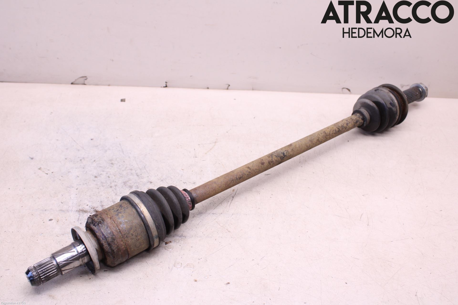 Subaru OUTBACK 10-15 Drivaxel Bak Vänster