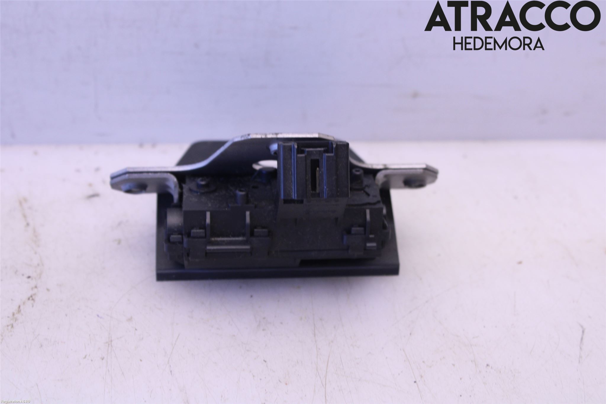 Ford FOCUS 08-11 Låskista Baklucka