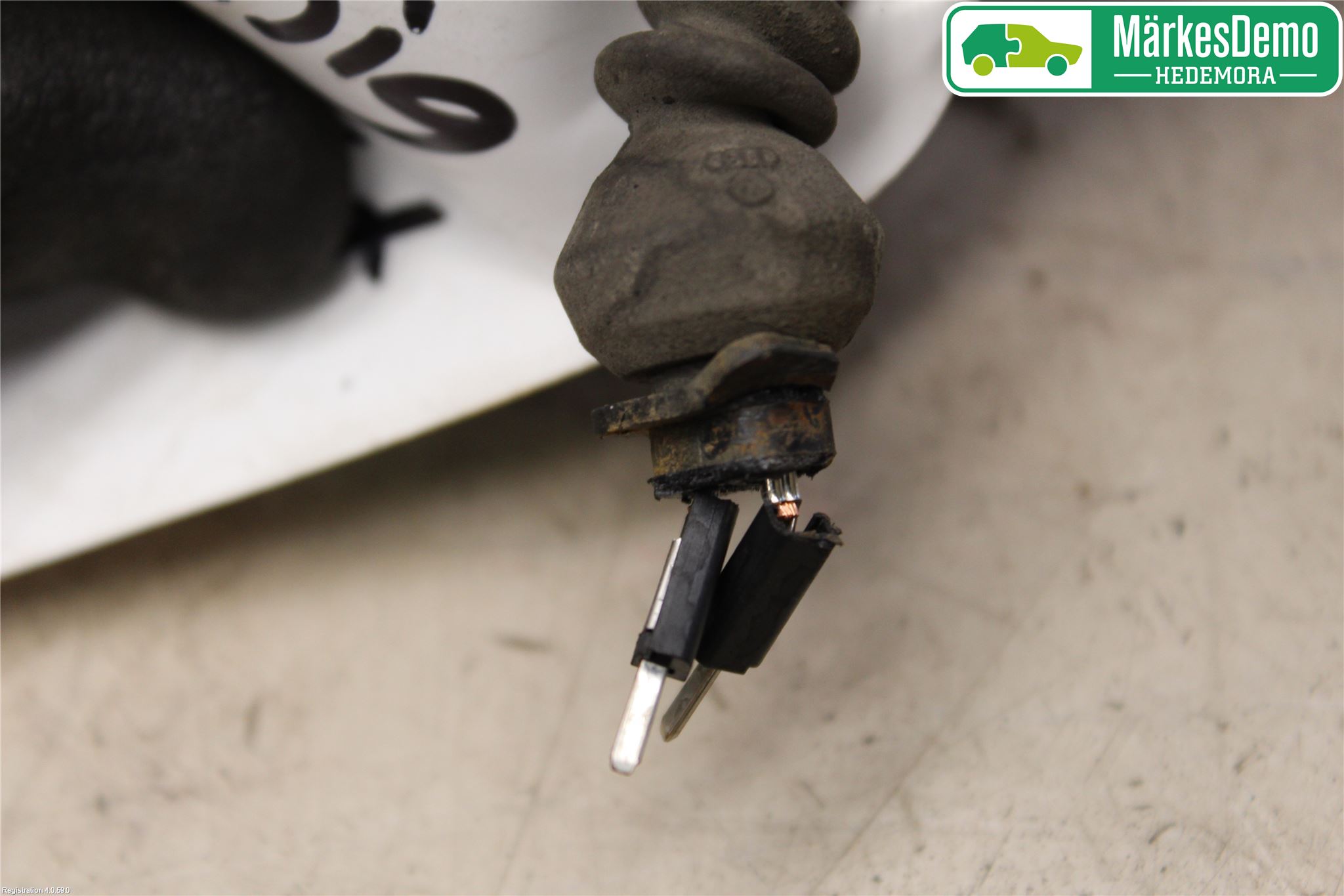 Audi Q7/SQ7 Fjäderben Fram Vänster