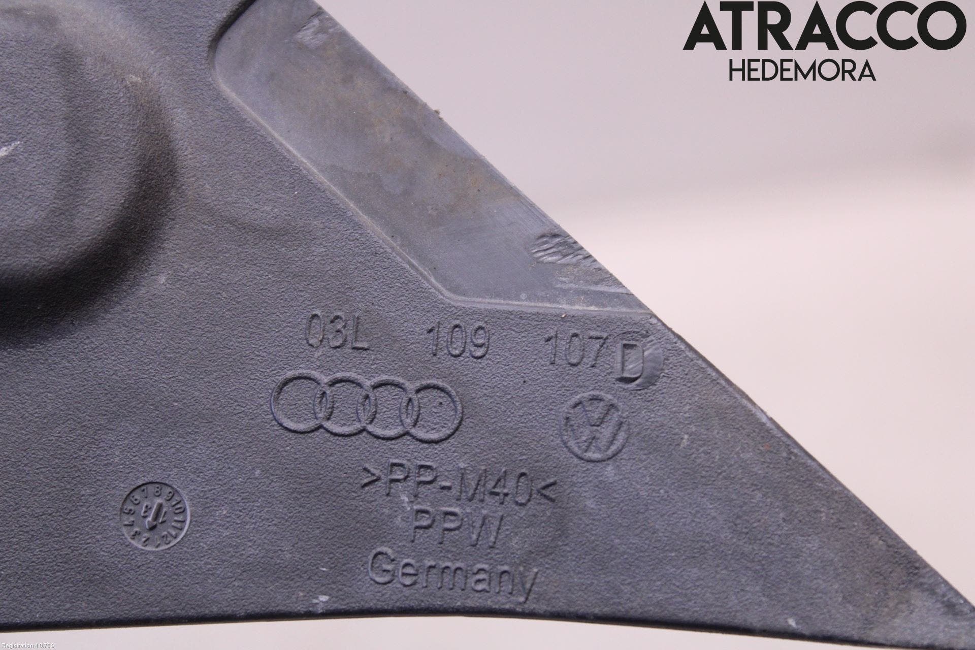 Volkswagen VW PASSAT 11-14 Kamrem-Transmissionskåpa