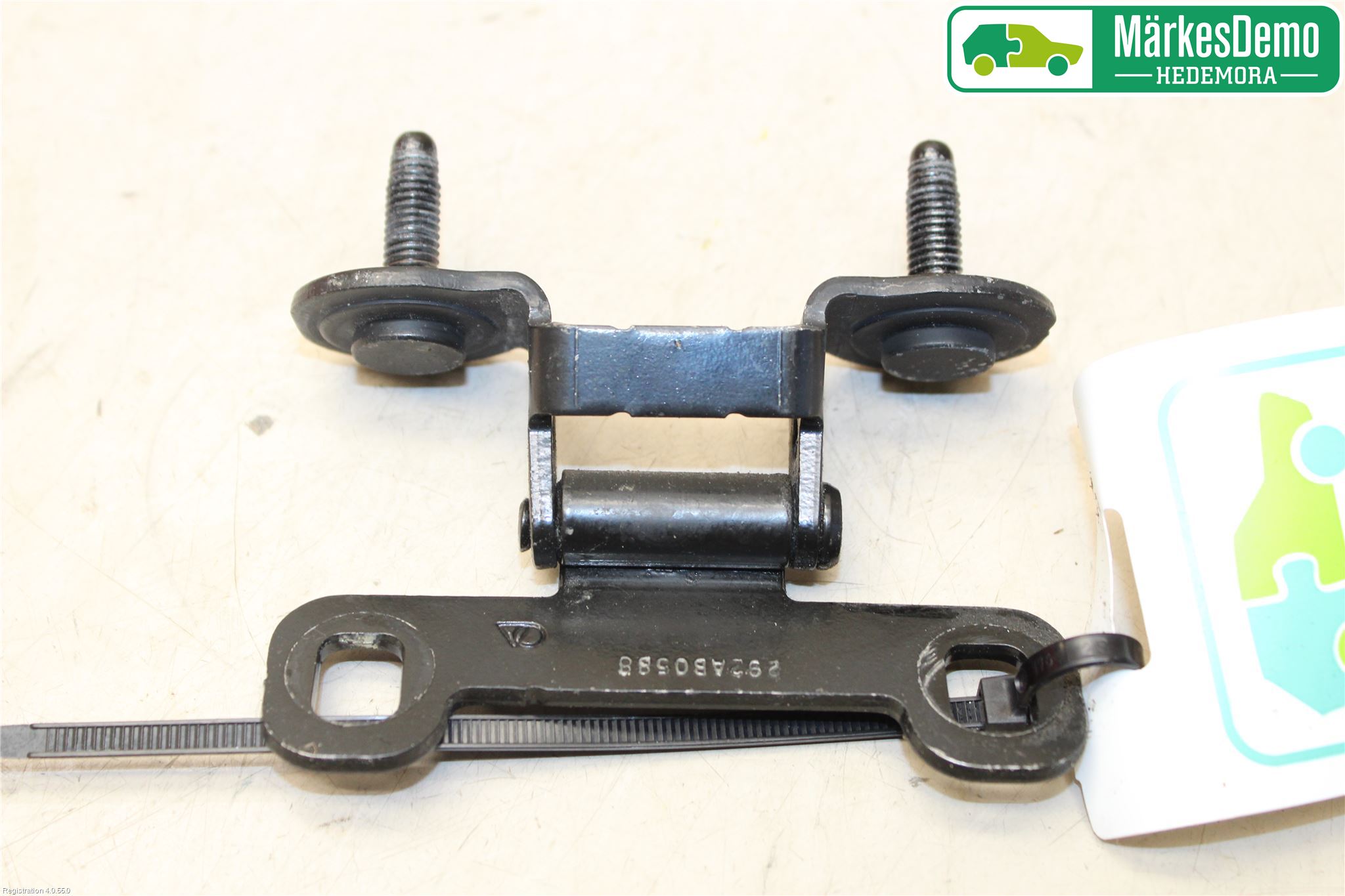 Dodge JOURNEY Bakluckegångjärn Vä